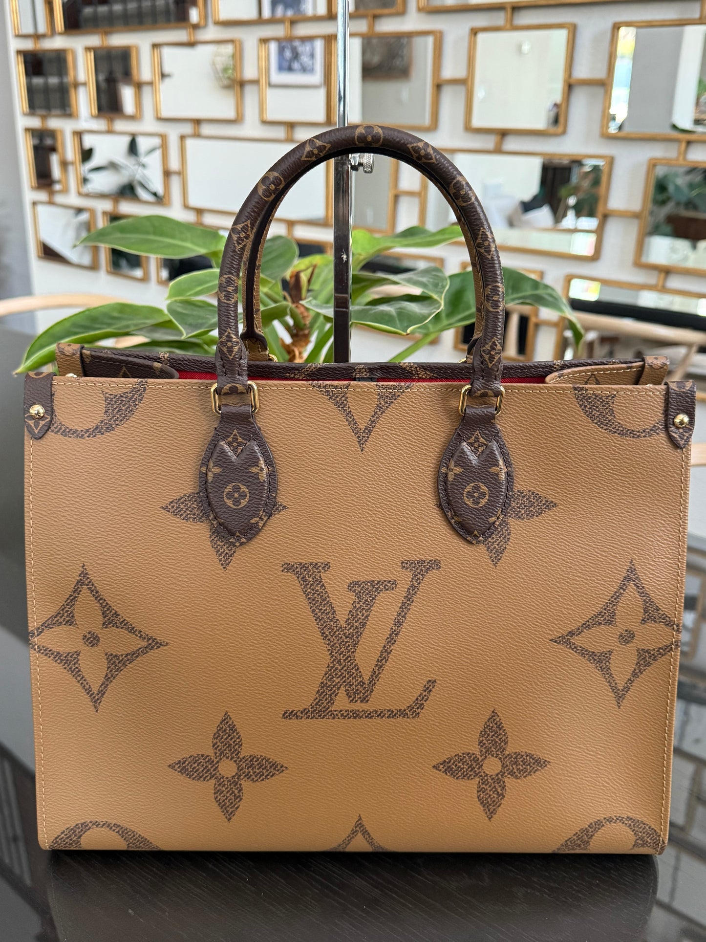 On The Go MM in Monogram with Dustbag -Microchip