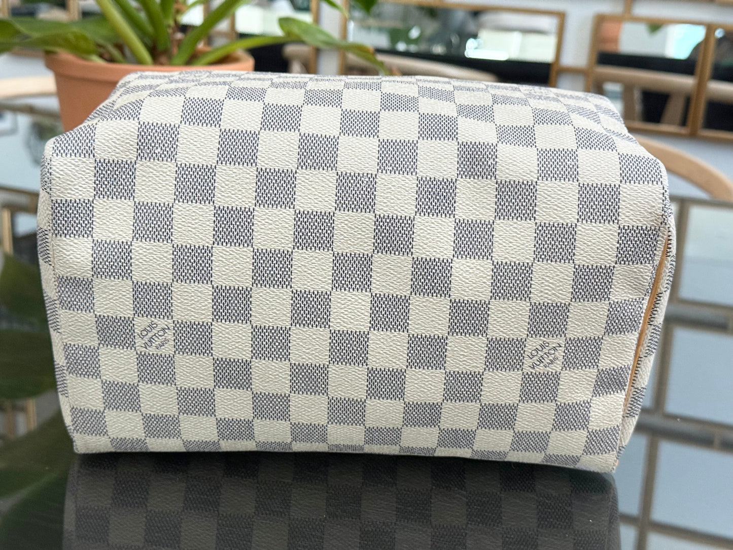 Speedy 25 Azur with, Dustbag, Insert organizer and twilly
๐๏ธ Year: 2008