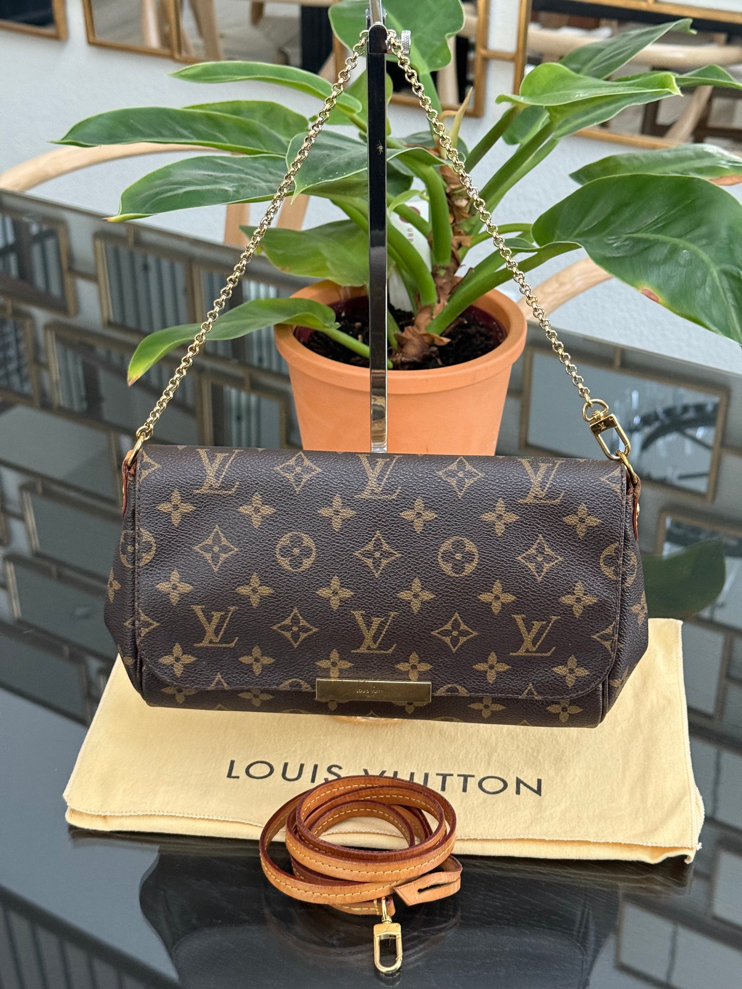 Favorite MM in Monogram with Dustbag, Box and Paper Bag -๐๏ธ Year: 2016