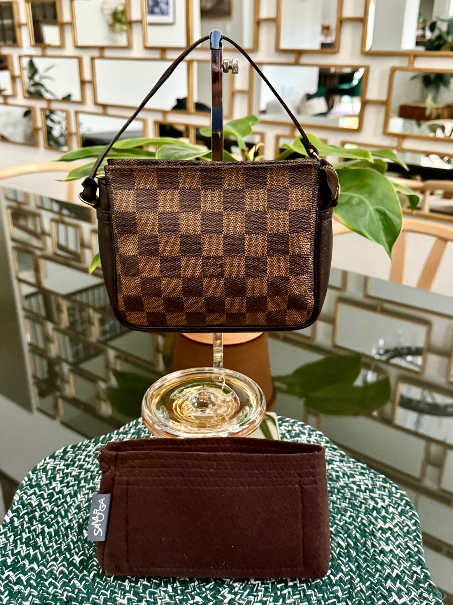 Damier Ebene Trousse Pochette with Insert Organizer - ๐
Year: 1998
