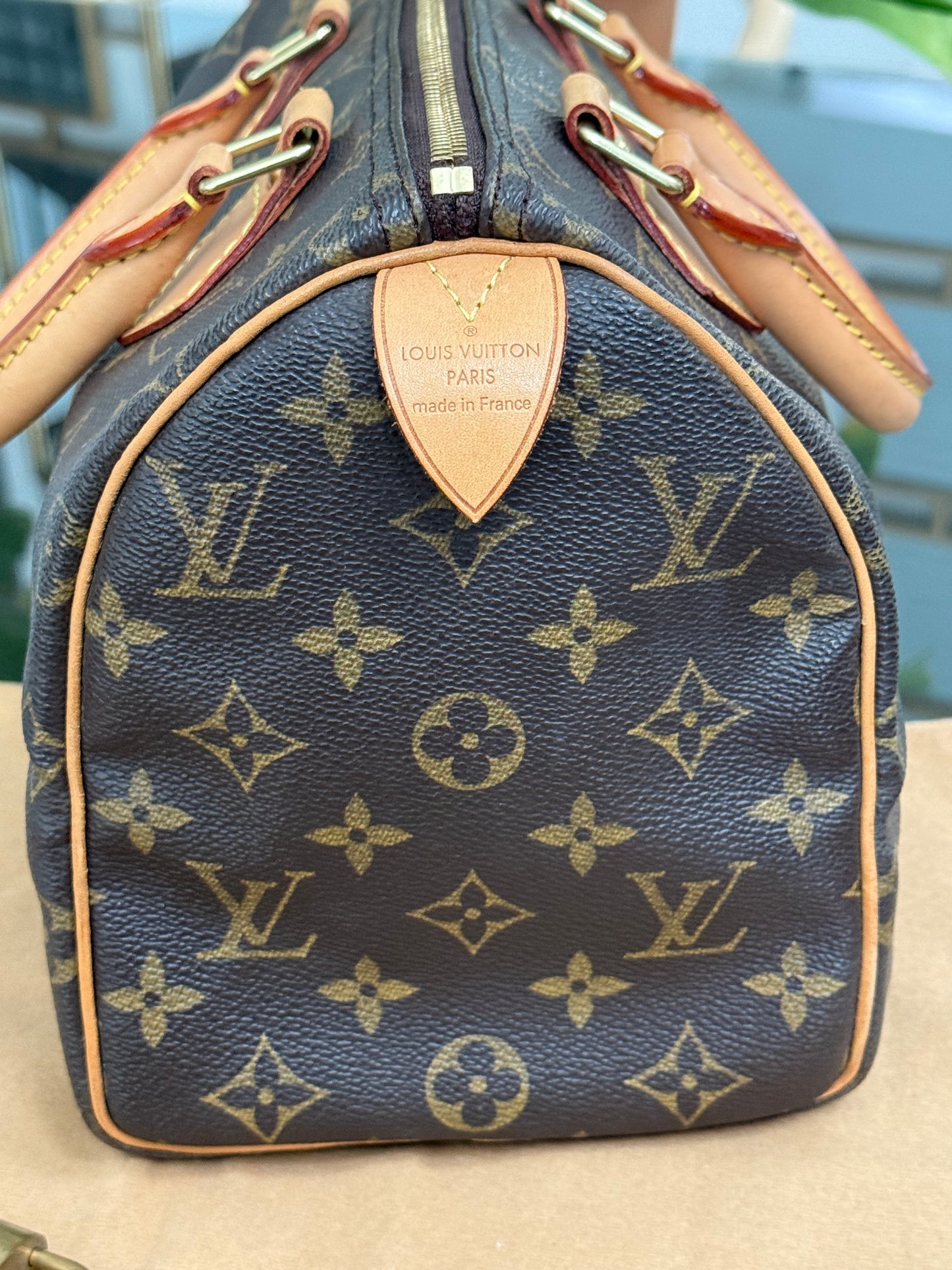 Speedy 25 with π Lock & Key and Dustbag π
Year: 2003