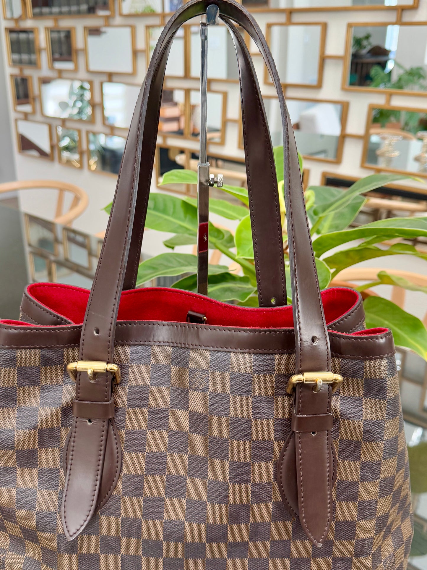 Hampstead MM DE with Insert Organizer and Paper bag
๐๏ธ Year: 2003