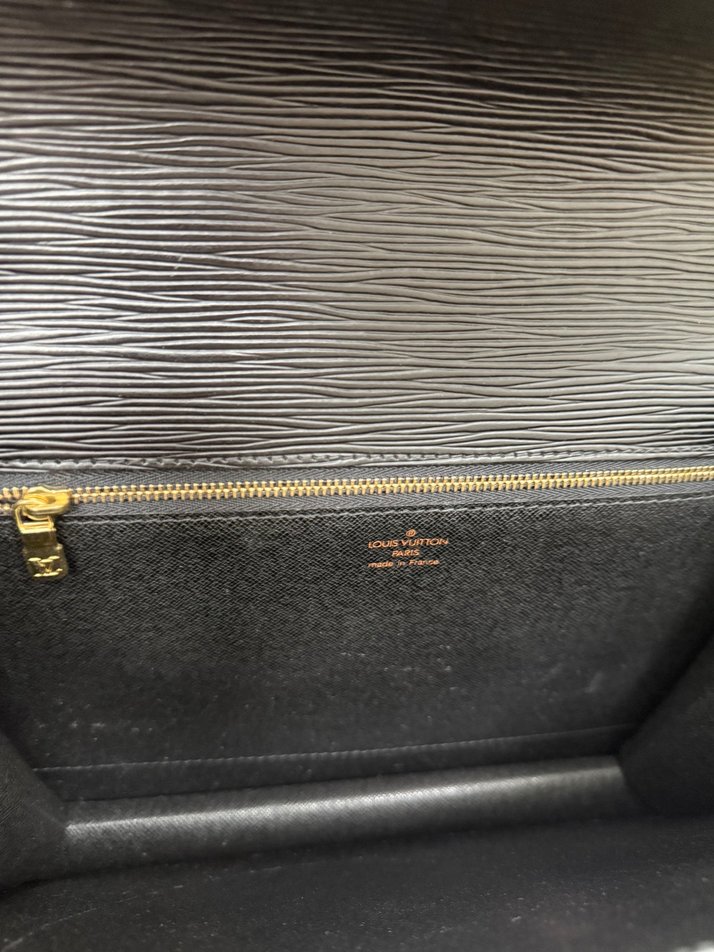 Epi Black Monceau 28 Crossbody 2 Way Bag - 📅 Year: 1997