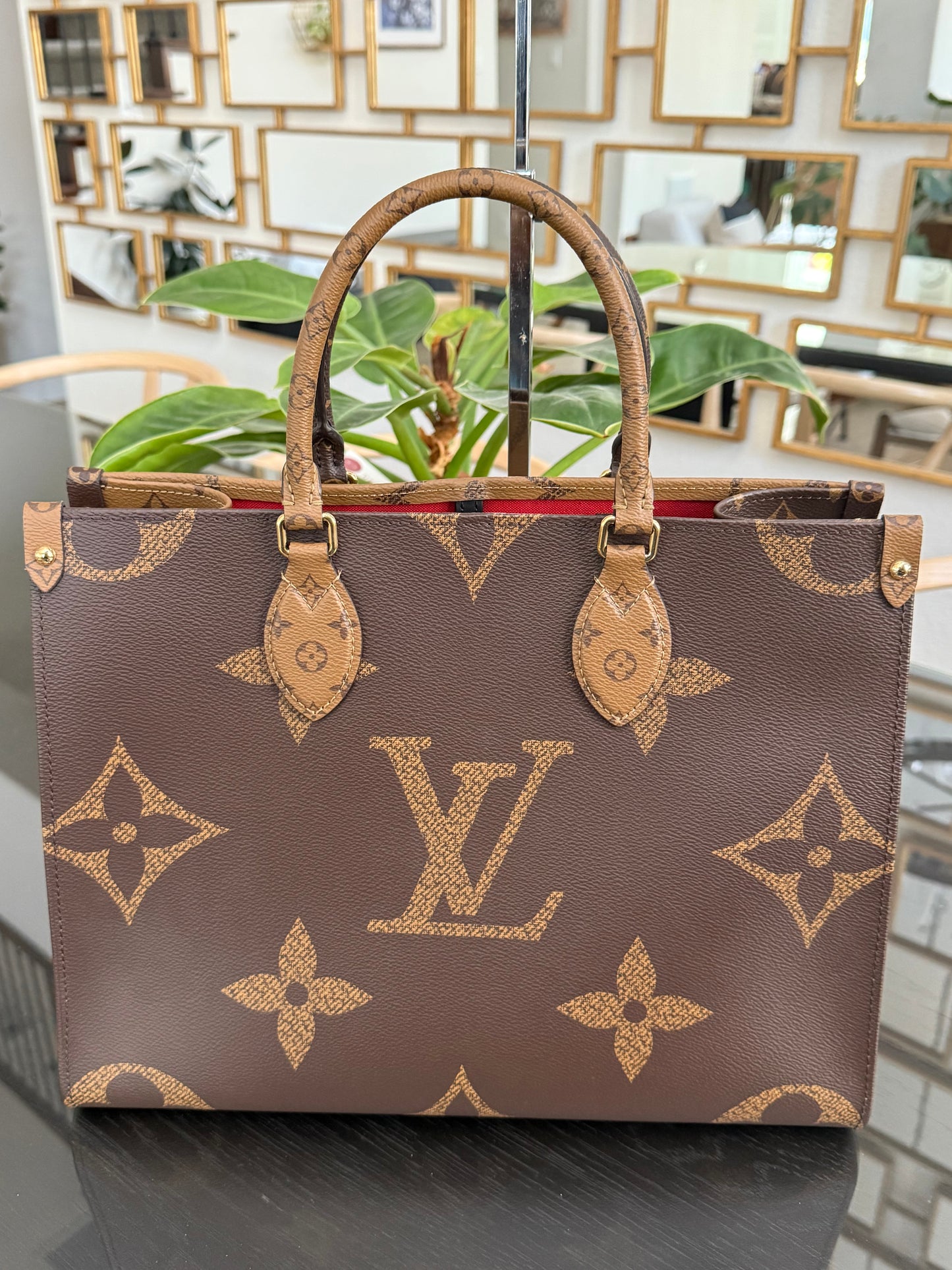 On The Go MM in Monogram with Dustbag -Microchip