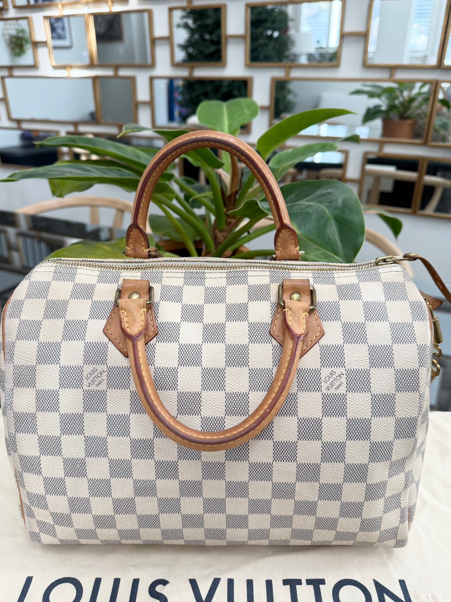 Speedy 30 Azur with π Lock & Keys and Dustbag
ποΈ Year: 2012
