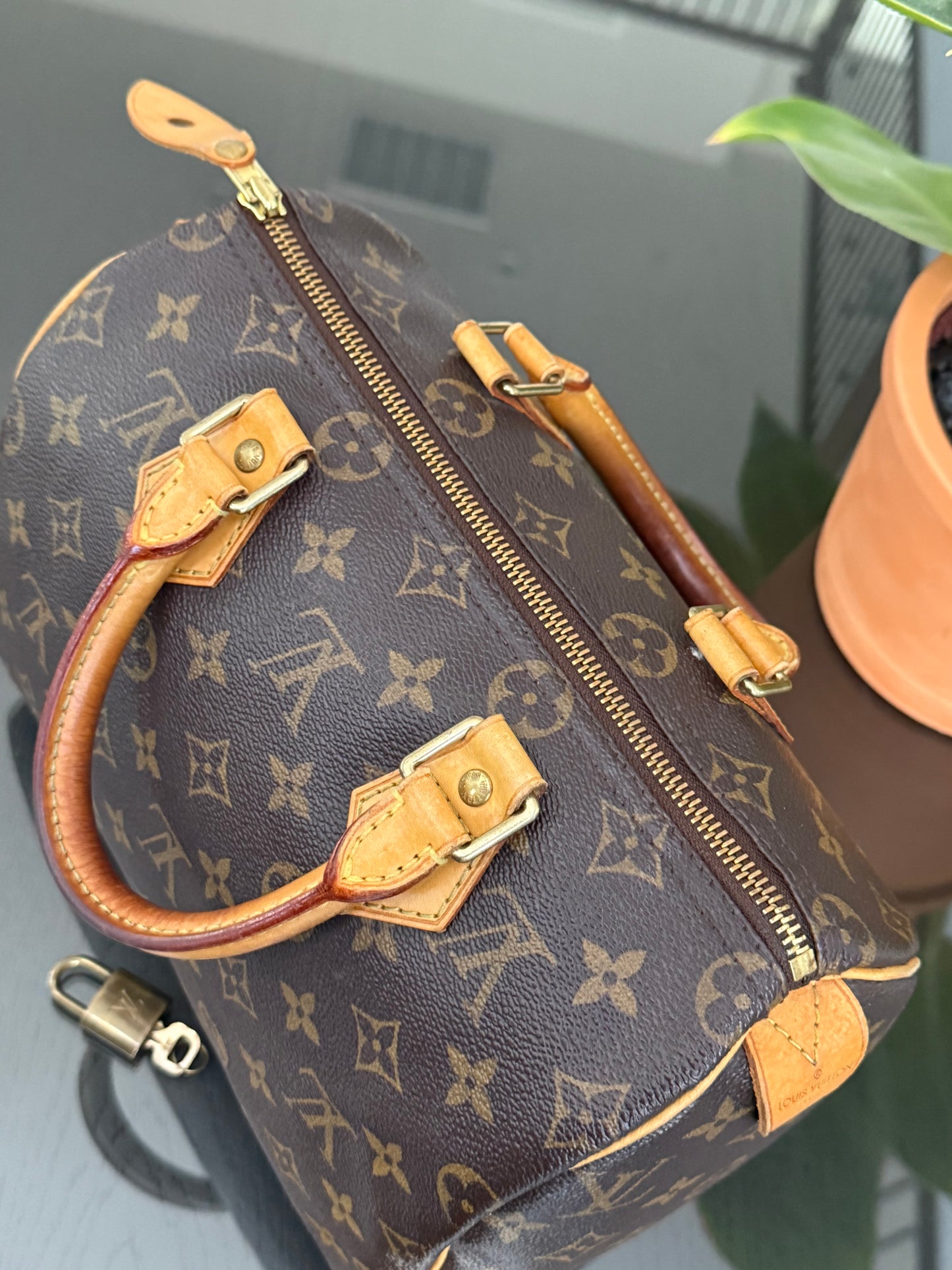 Speedy 25 with 🔐 Lock and Key 🌷Year: 2007