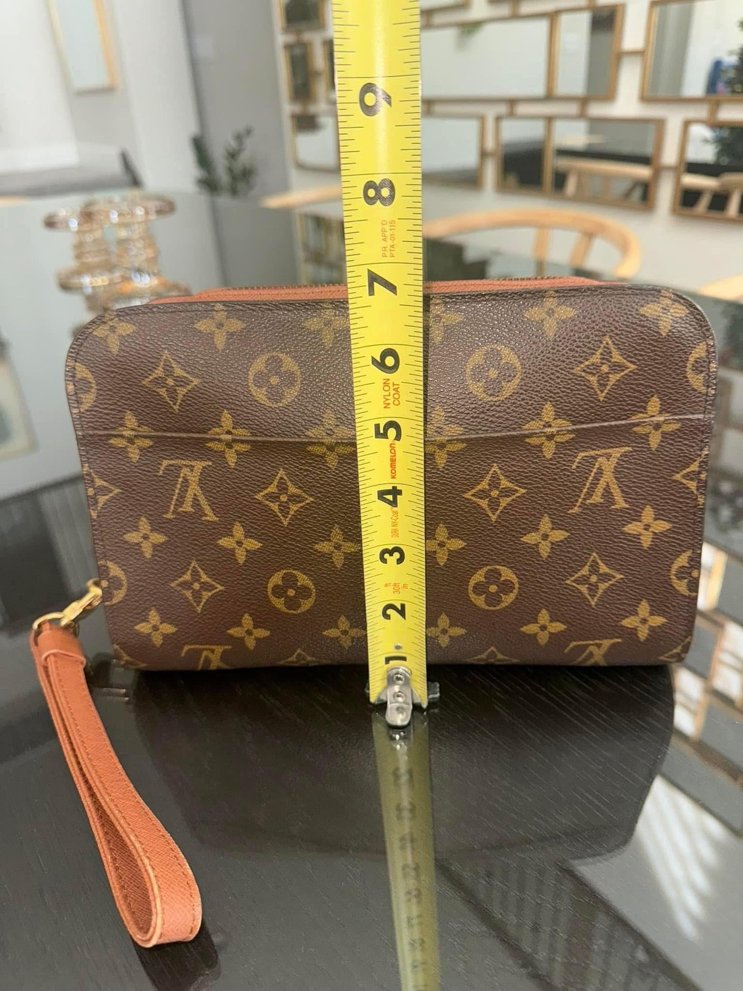 Orsay Clutch
๐๏ธ Year: 1998