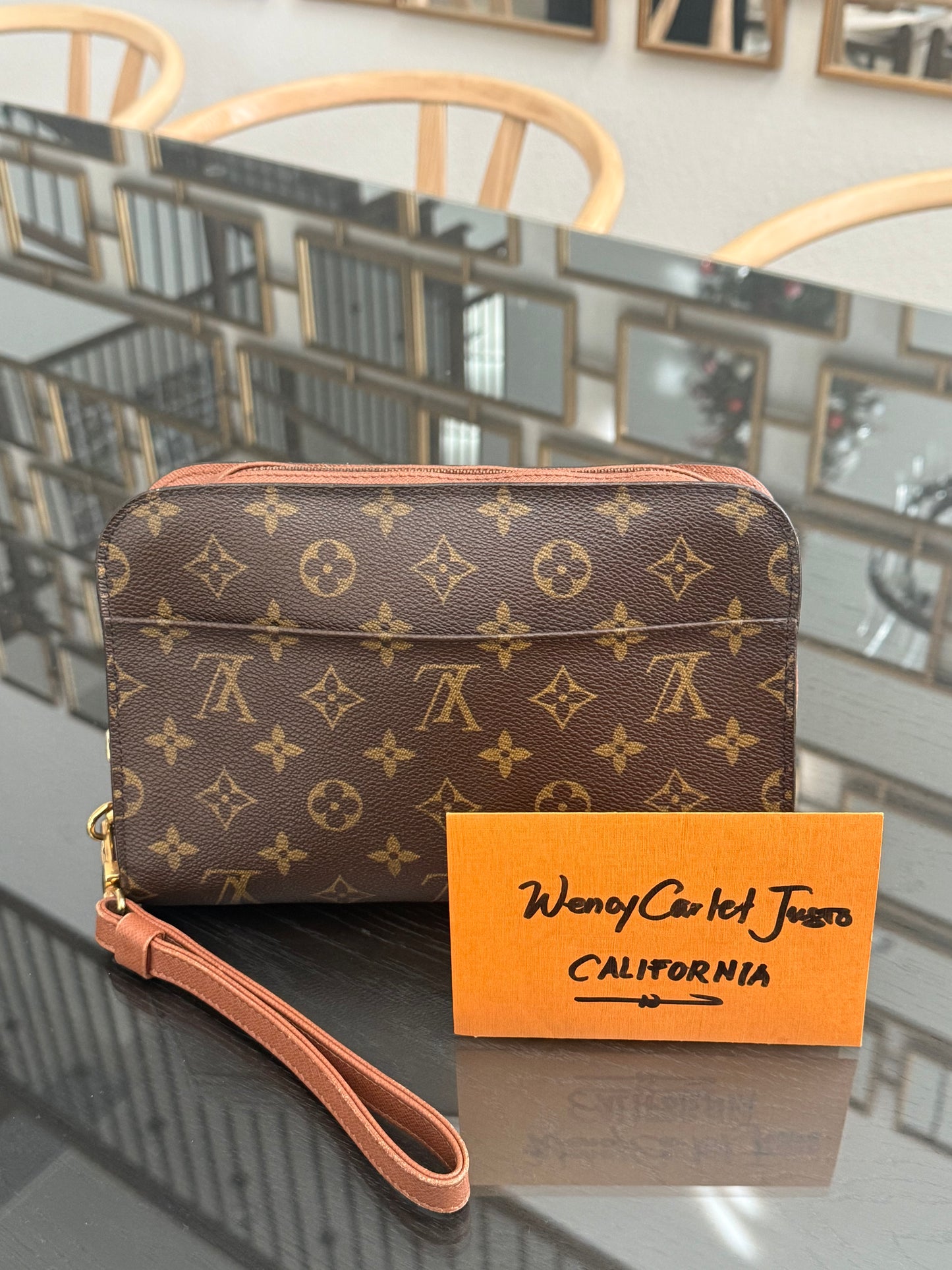 Orsay Clutch
๐๏ธ Year: 1995