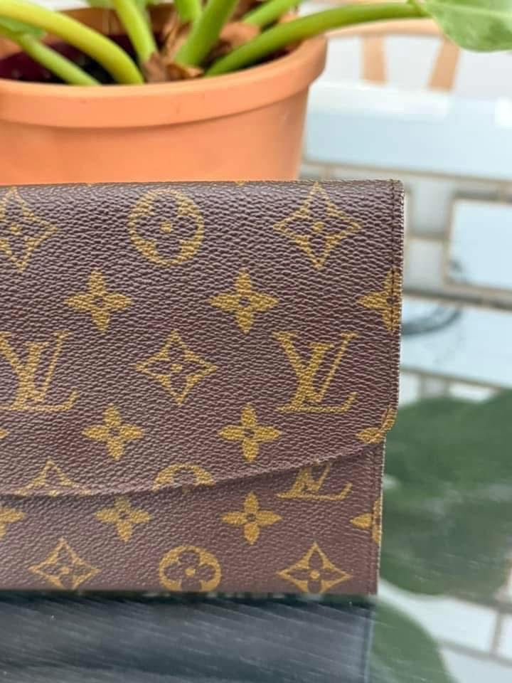 Rabat Clutch with Insert and Generic Crossbody Strap🗓️ Circa 80’s