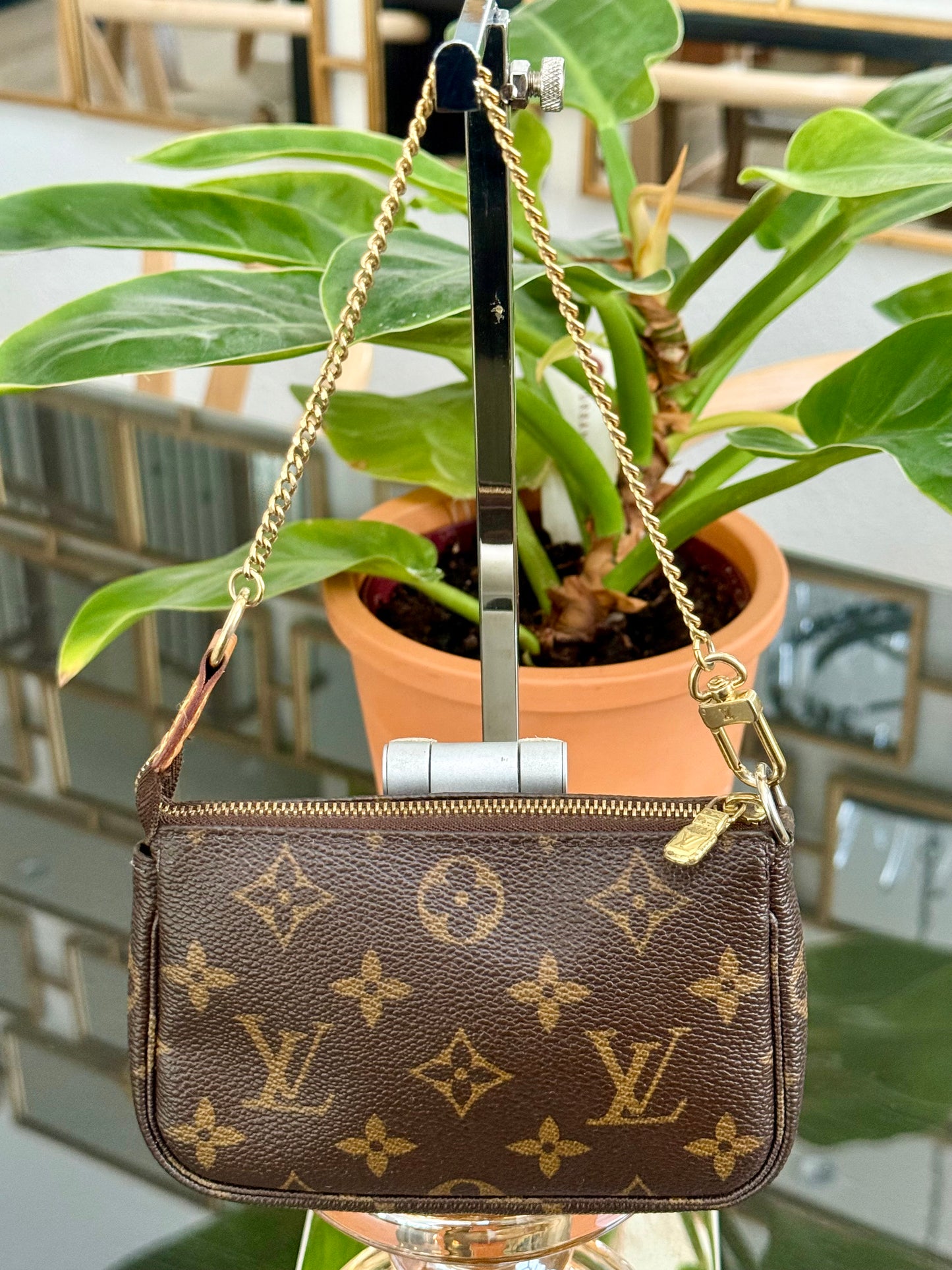 Mini Pochette Accessories with Dustbag and Paper bag -๐๏ธ Year: 2000