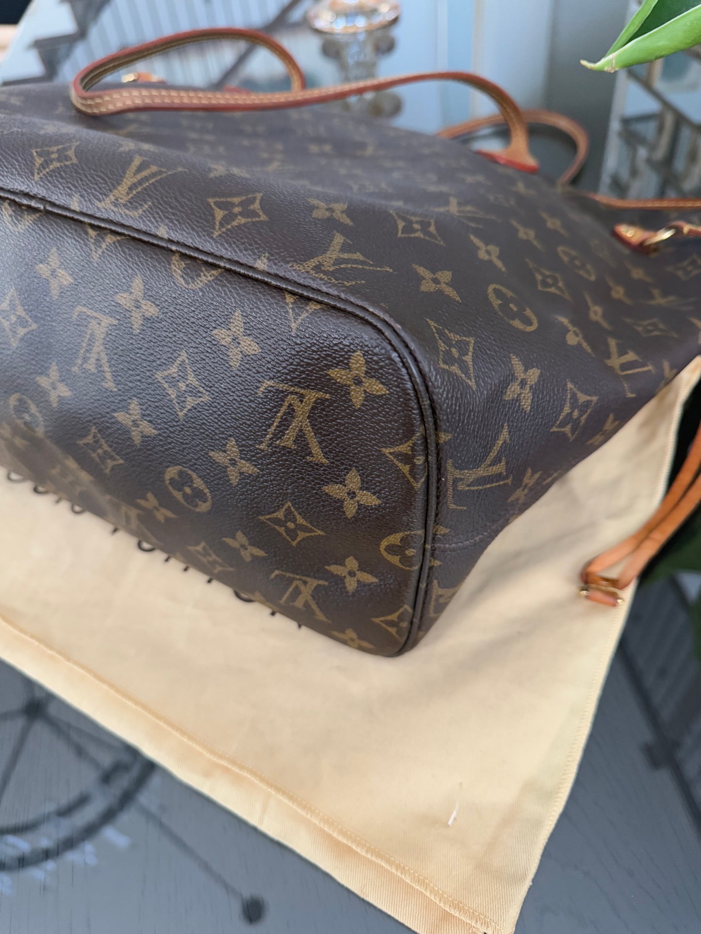 Neverfull MM with Dustbag -🗓️ Year: 2008