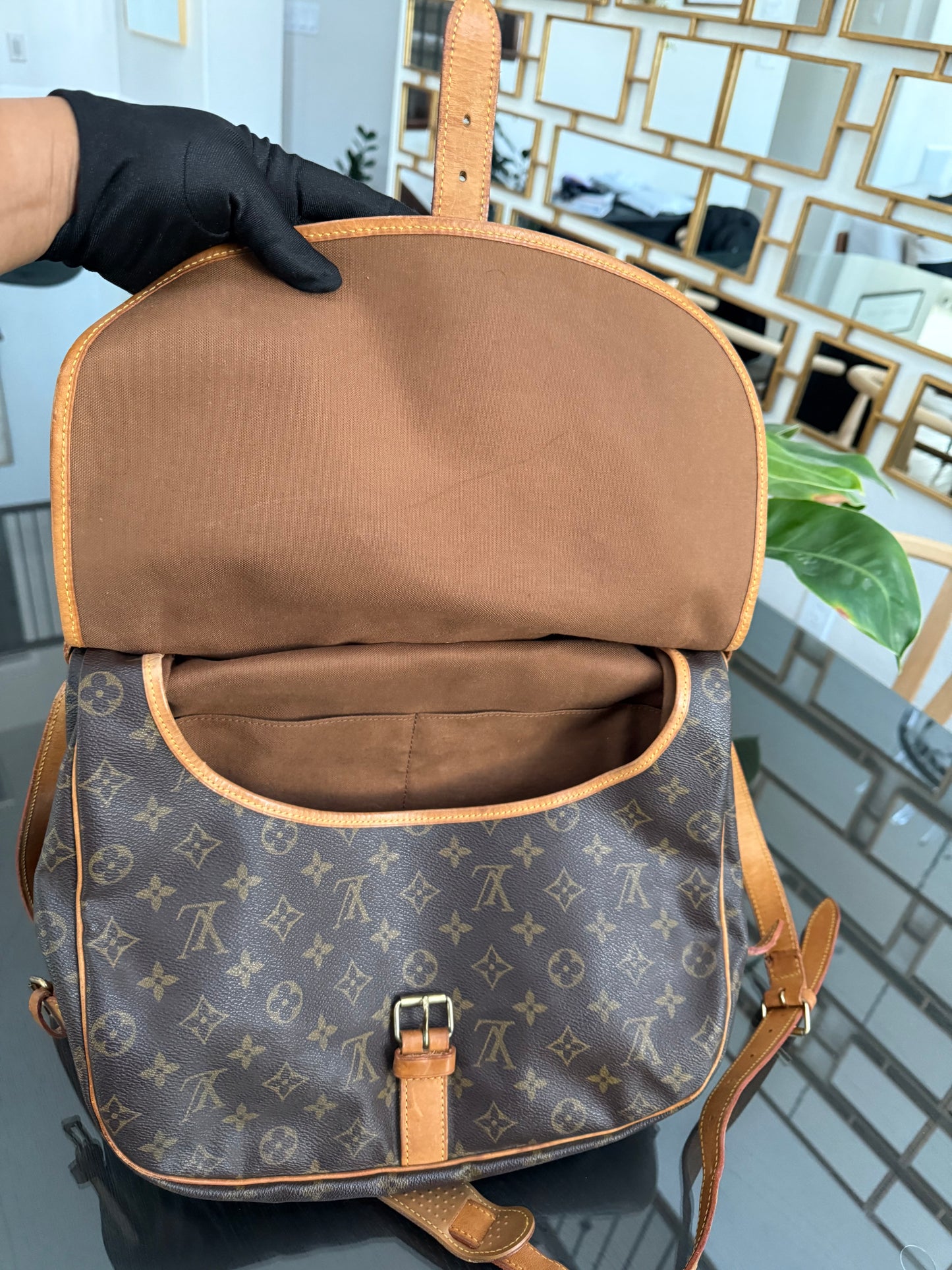 Saumur 35 Crossbody -๐๏ธ Year: 1992