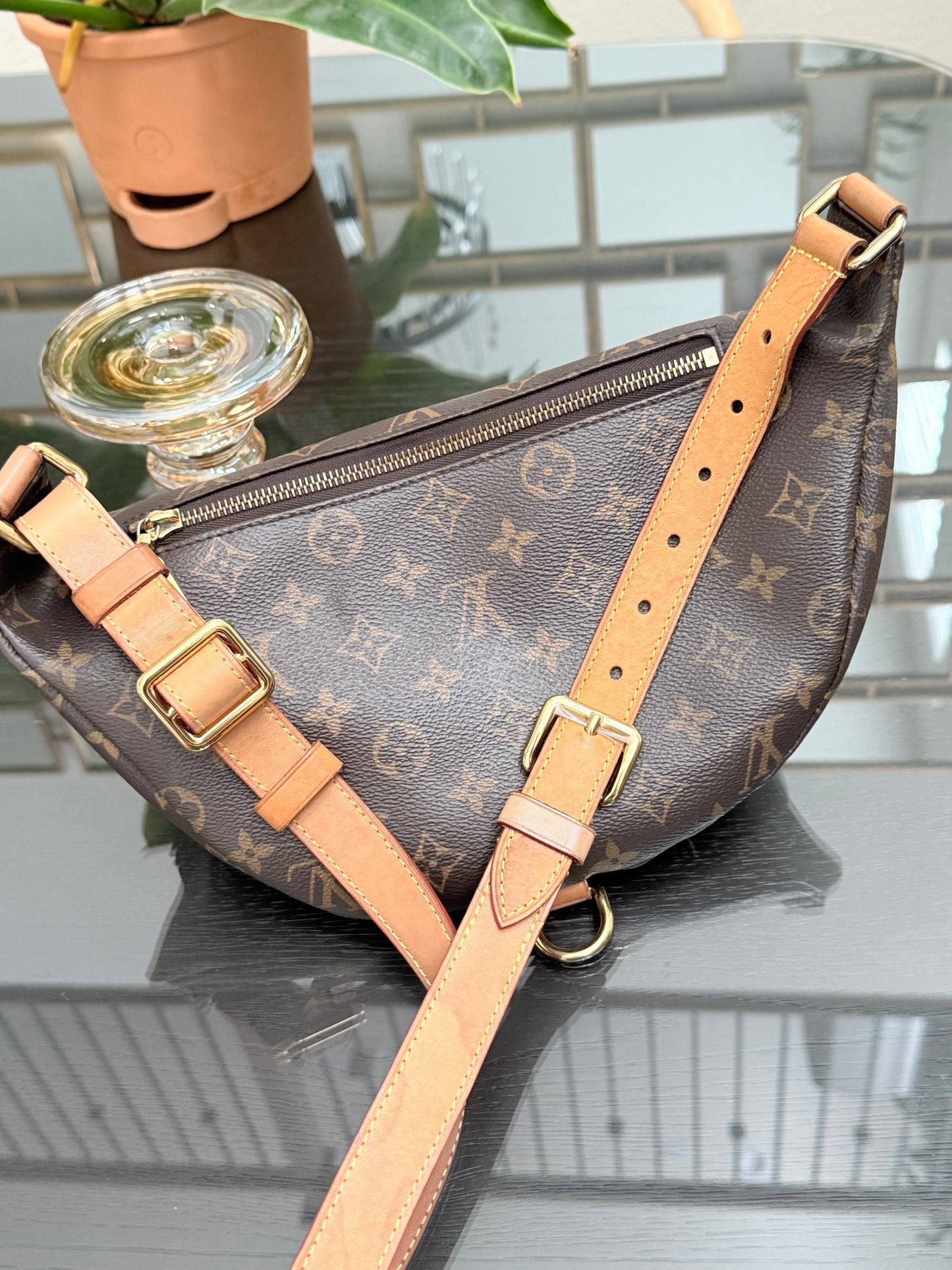Bumbag Monogram - 🗓️ Year 2019