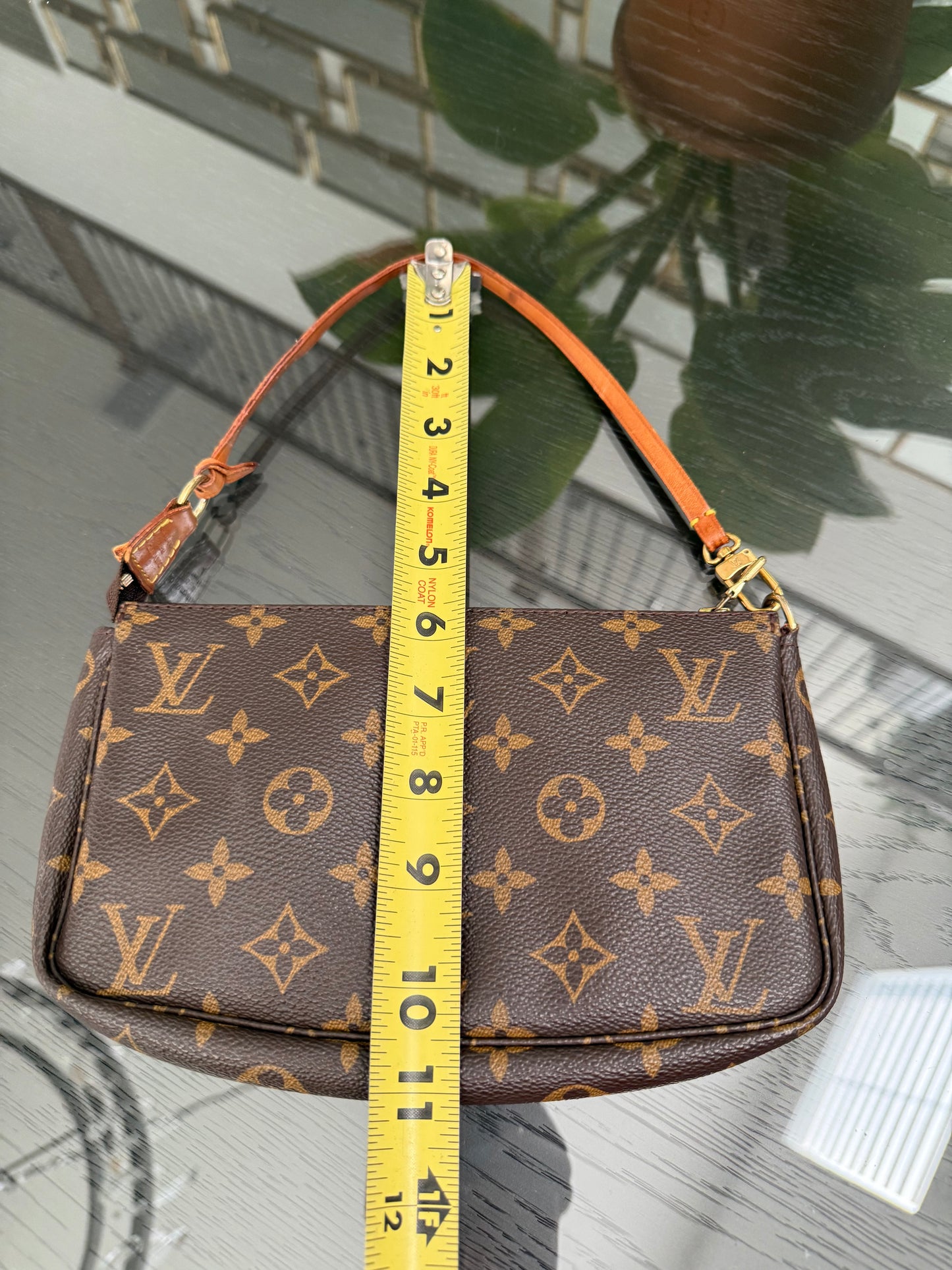 Pochette Accessories - ๐
Year: 1999