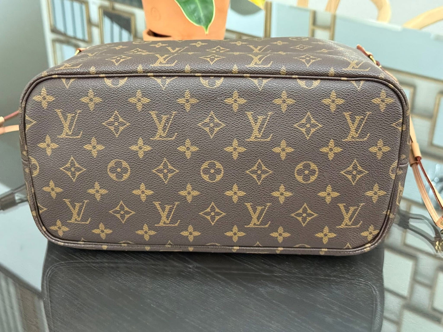 Neverfull MM Monogram in Peony with Dustbag and Insert organizer π
Year: 2020