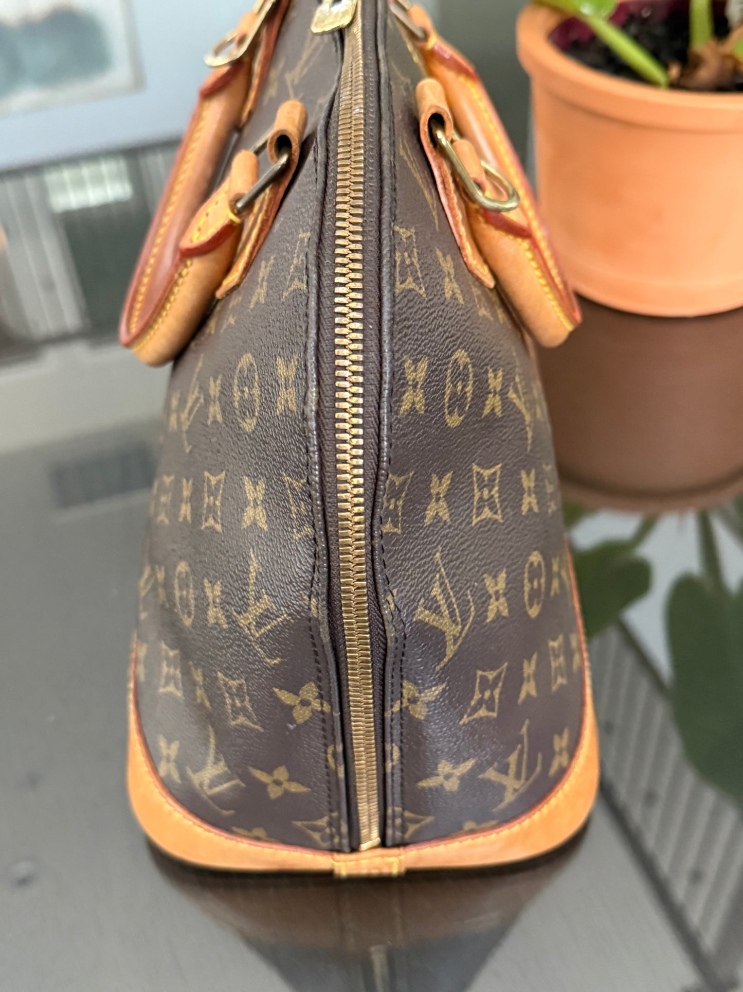 Alma PM in Monogram- 🗓️ Year: 1995