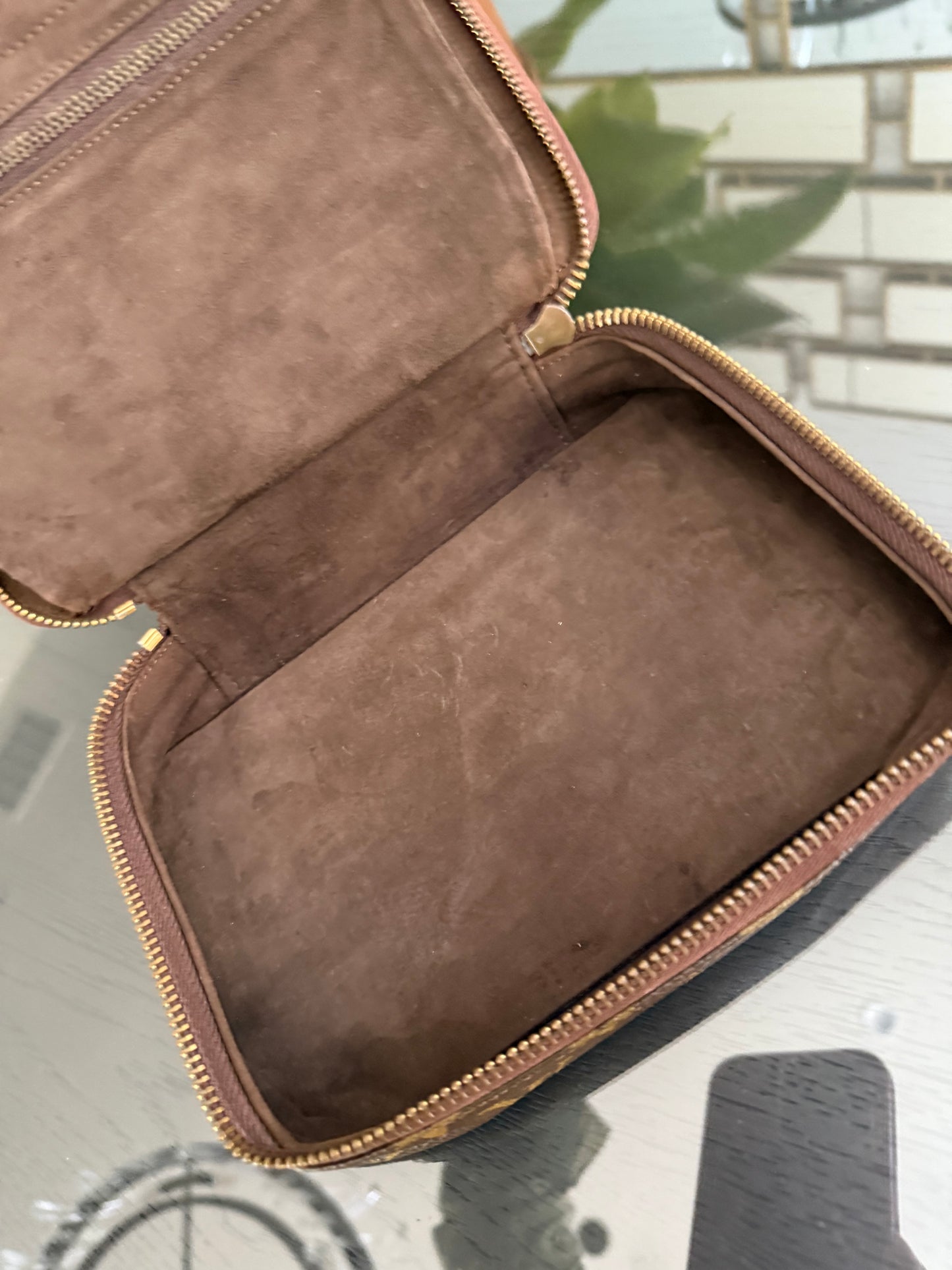 Poche Monte Carlo Jewelry Case - ๐๏ธ Year: 1983