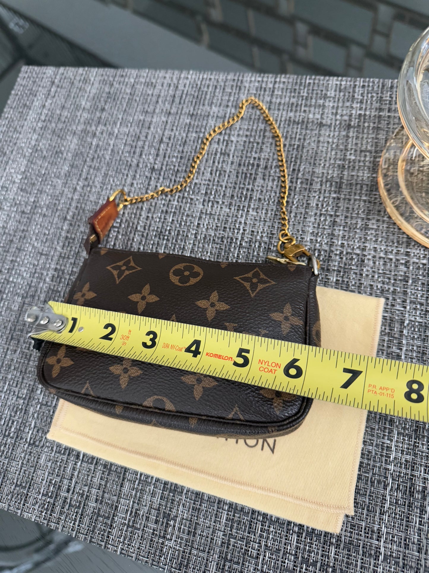 Mini Pochette Accessories with Dustbag - ๐
Year: 2017