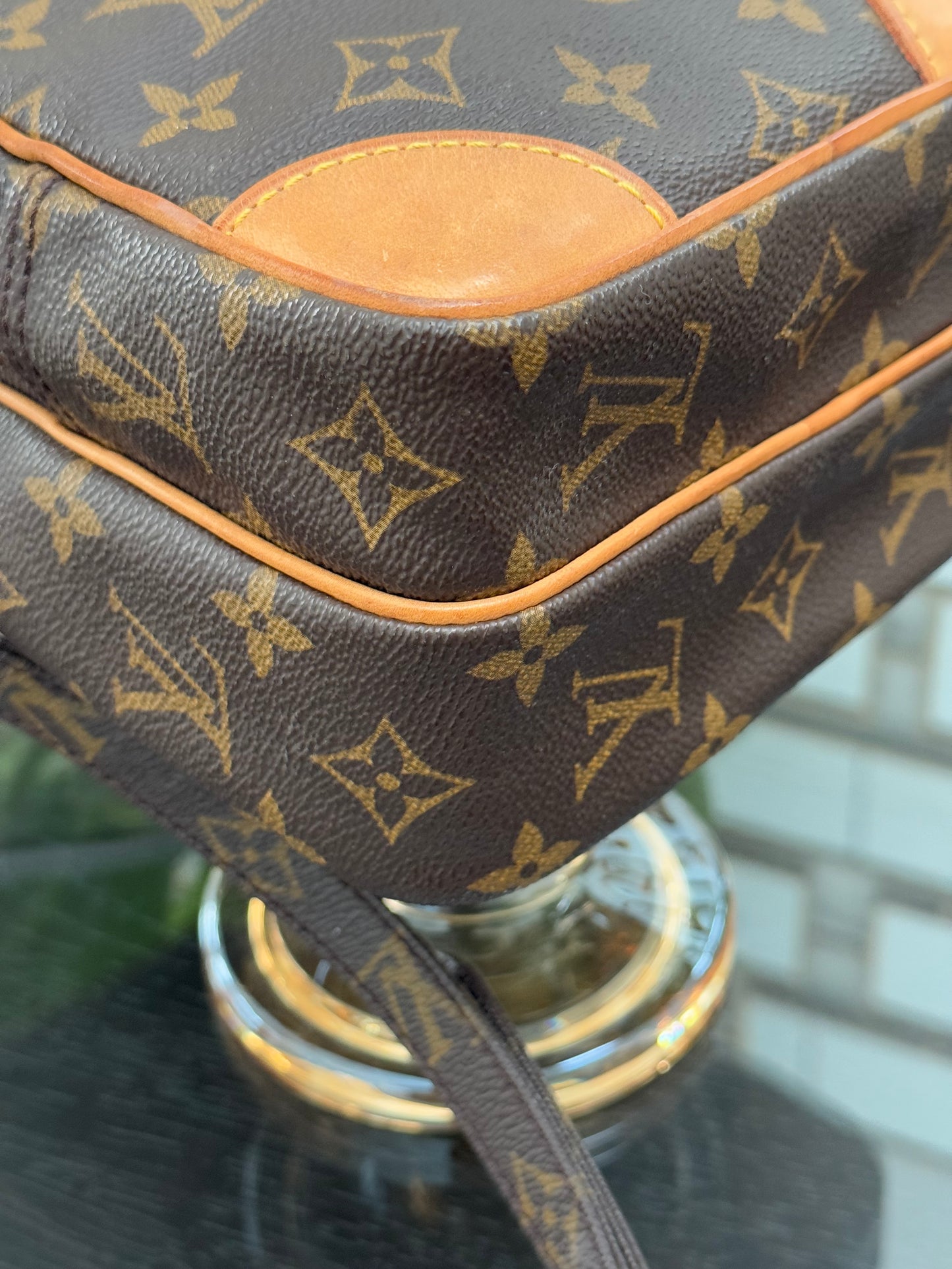 Amazon Crossbody Bag -Year: 1997