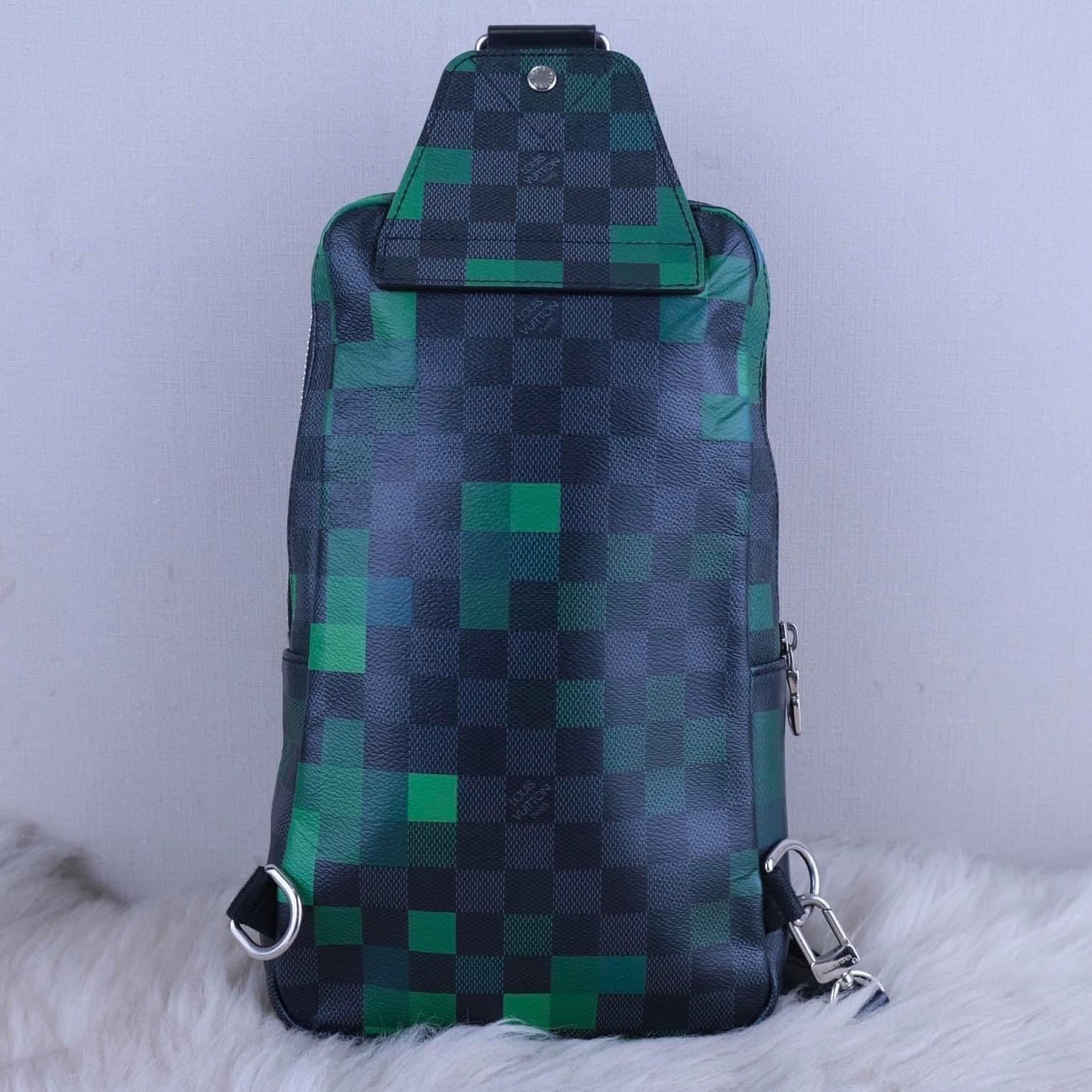 Avenue Sling Damier Graphite Green Pixel -Year 2018