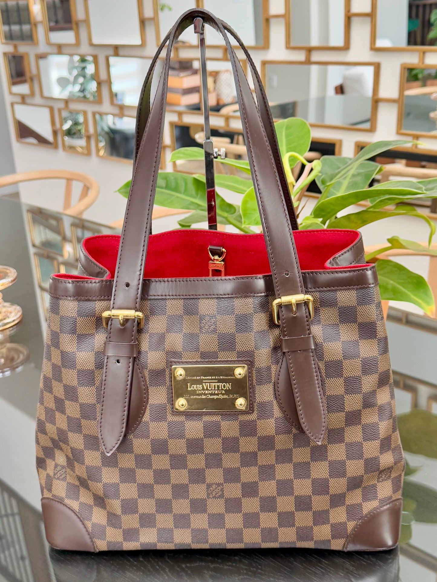 Hampstead MM DE with Insert Organizer and Paper bag
๐๏ธ Year: 2003