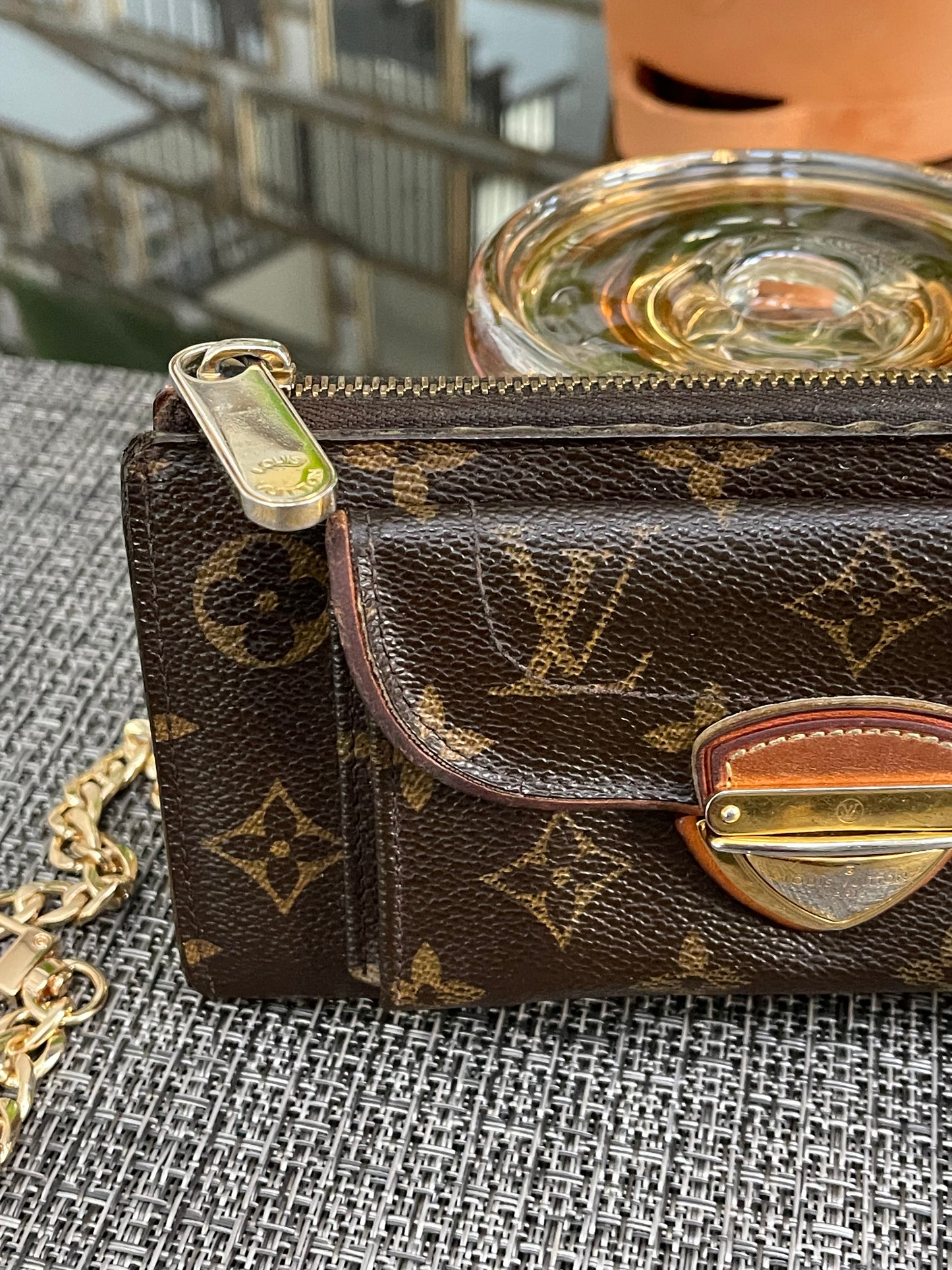 Monogram Astrid Wallet w/ generic wrist strap - ๐
Year: 2008