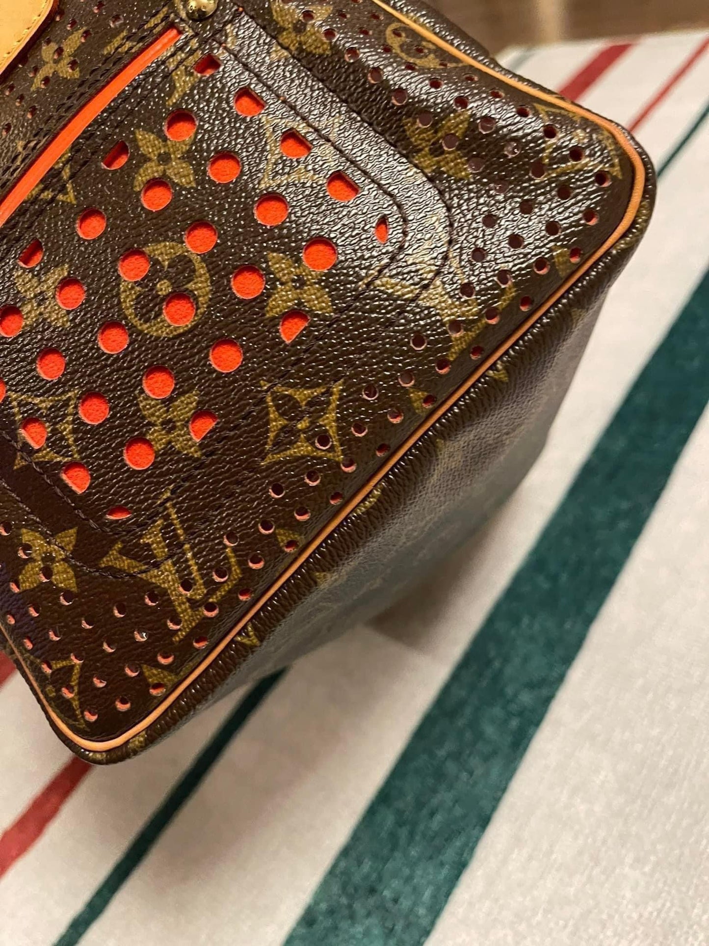 Speedy 30 Orange PERFORATED LIMITED EDITION - ๐๏ธ Year: 2006