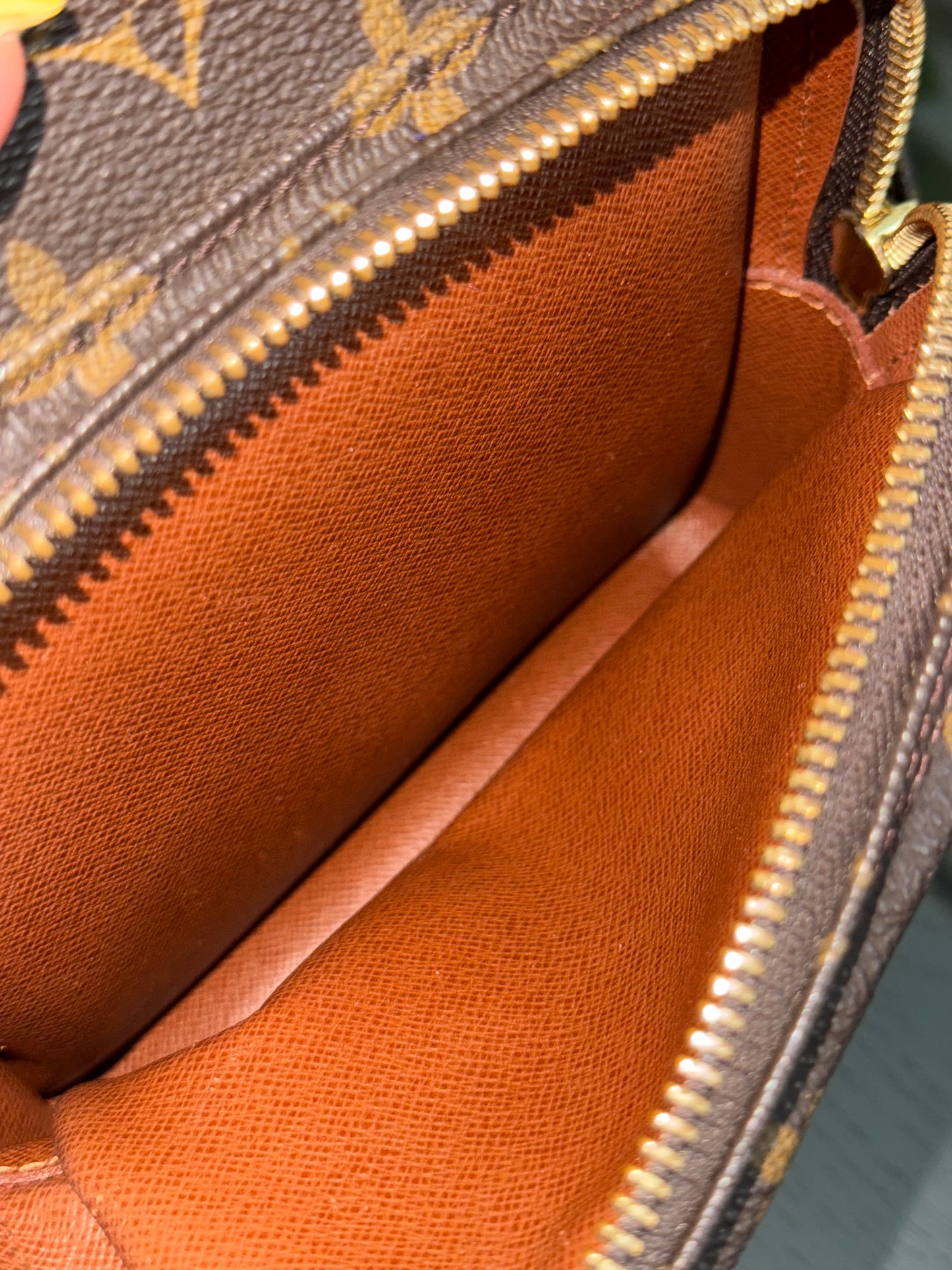 Amazon Crossbody Bag -Year: 1999