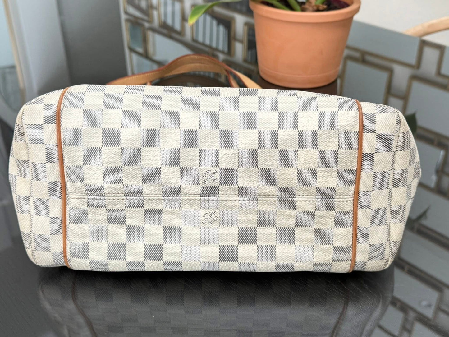 Totally MM in Azur with Dustbag and Insert Organizer -Year: 2009