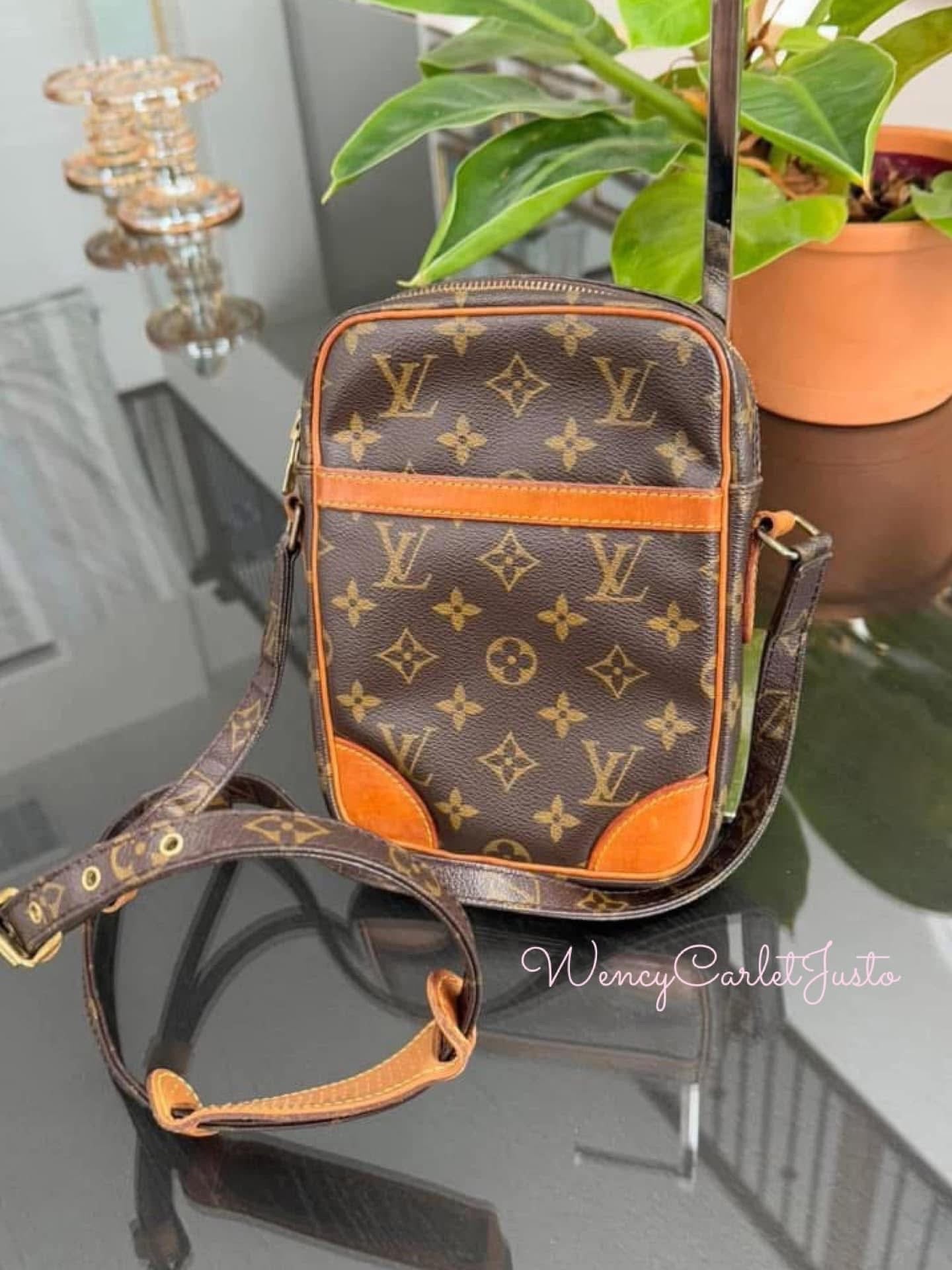 Danube PM Crossbody Bag -๐๏ธ Year: 1989