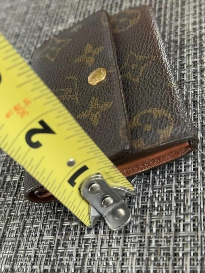 Cardholder Compact Wallet ๐๏ธ Year: 1997