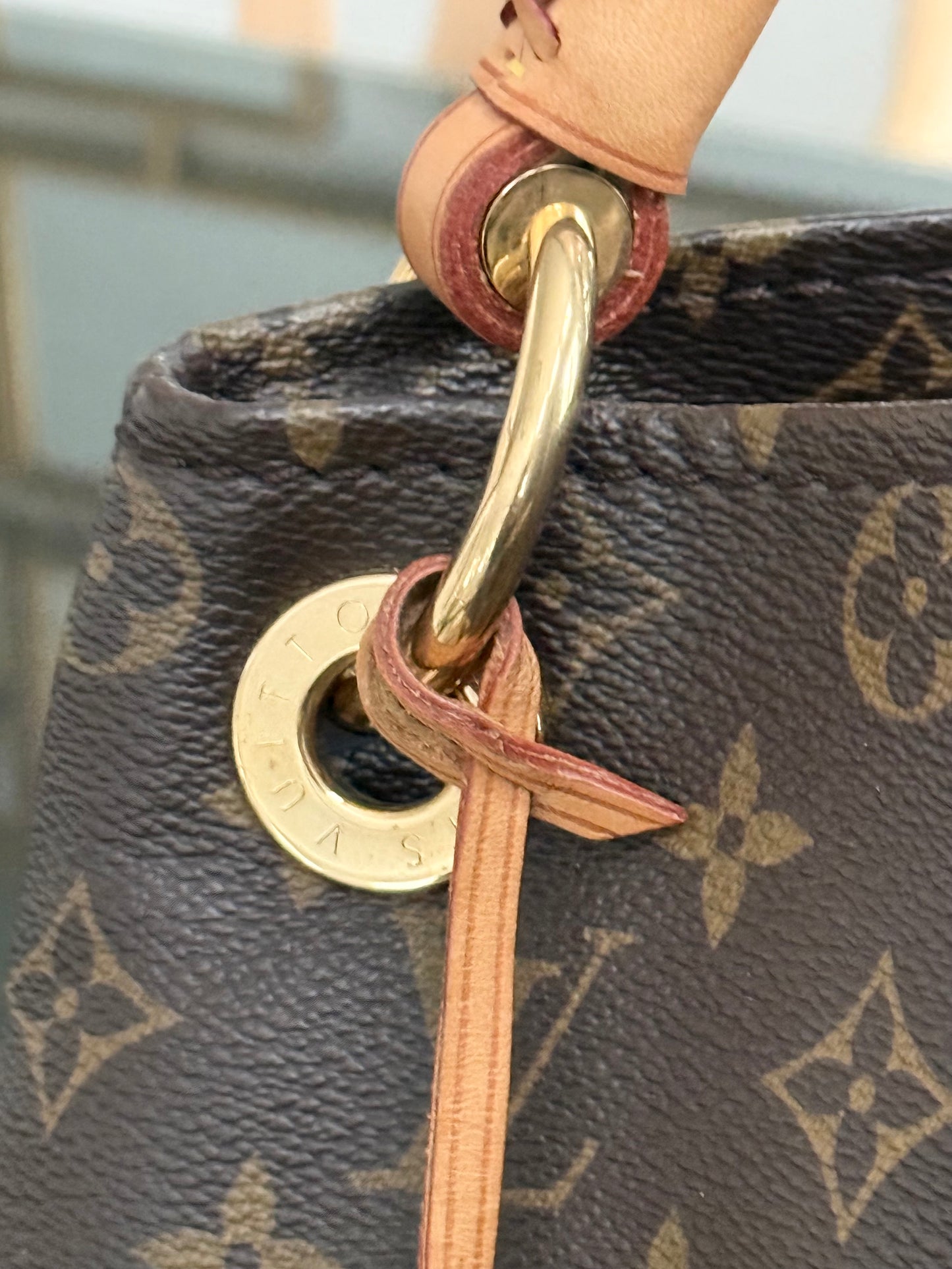 Artsy MM with Dustbag and Insert Organizer - ๐
Year: 2010