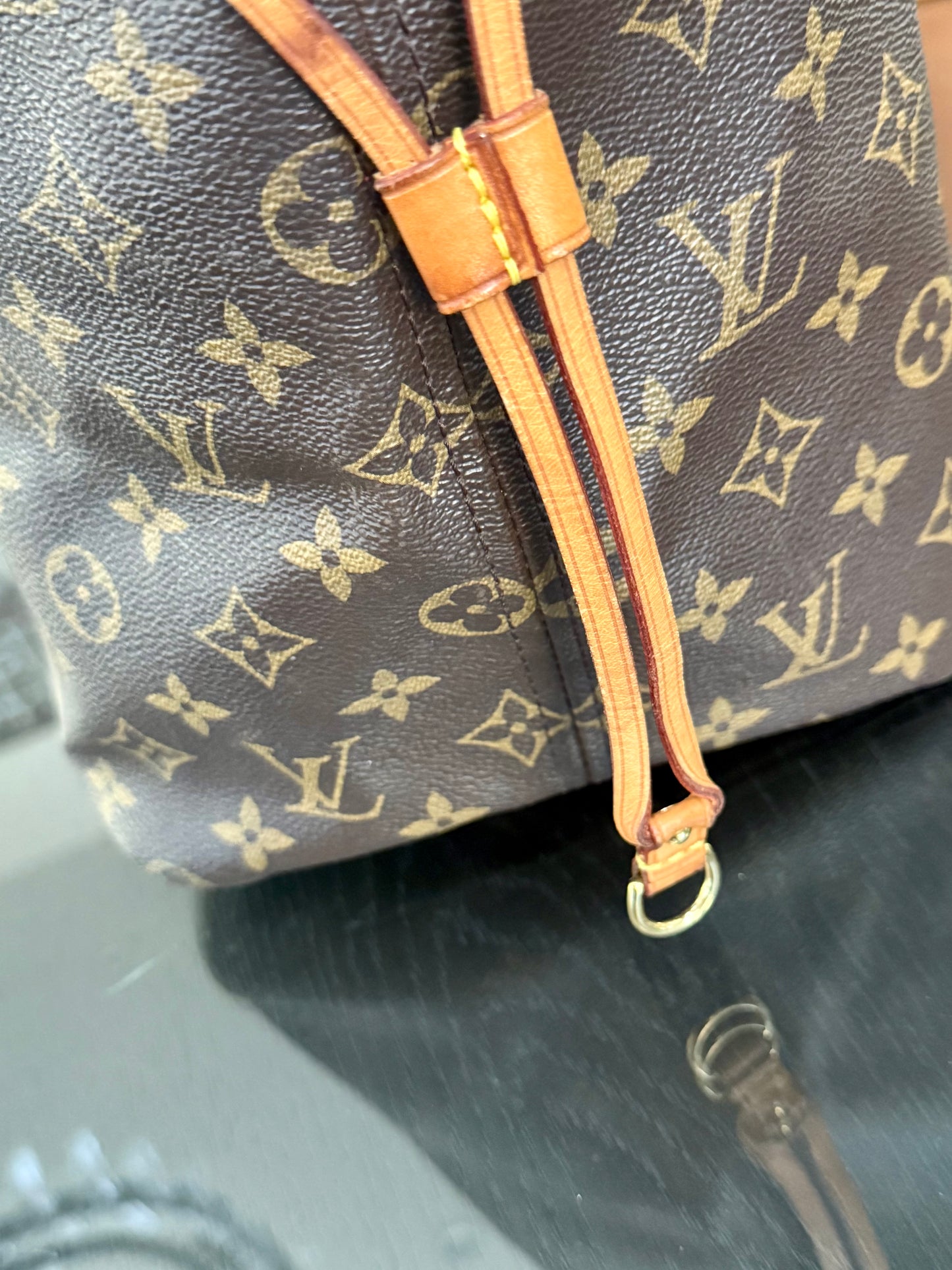 Neverfull GM in Peony with Dustbag 🗓️ Year: 2016