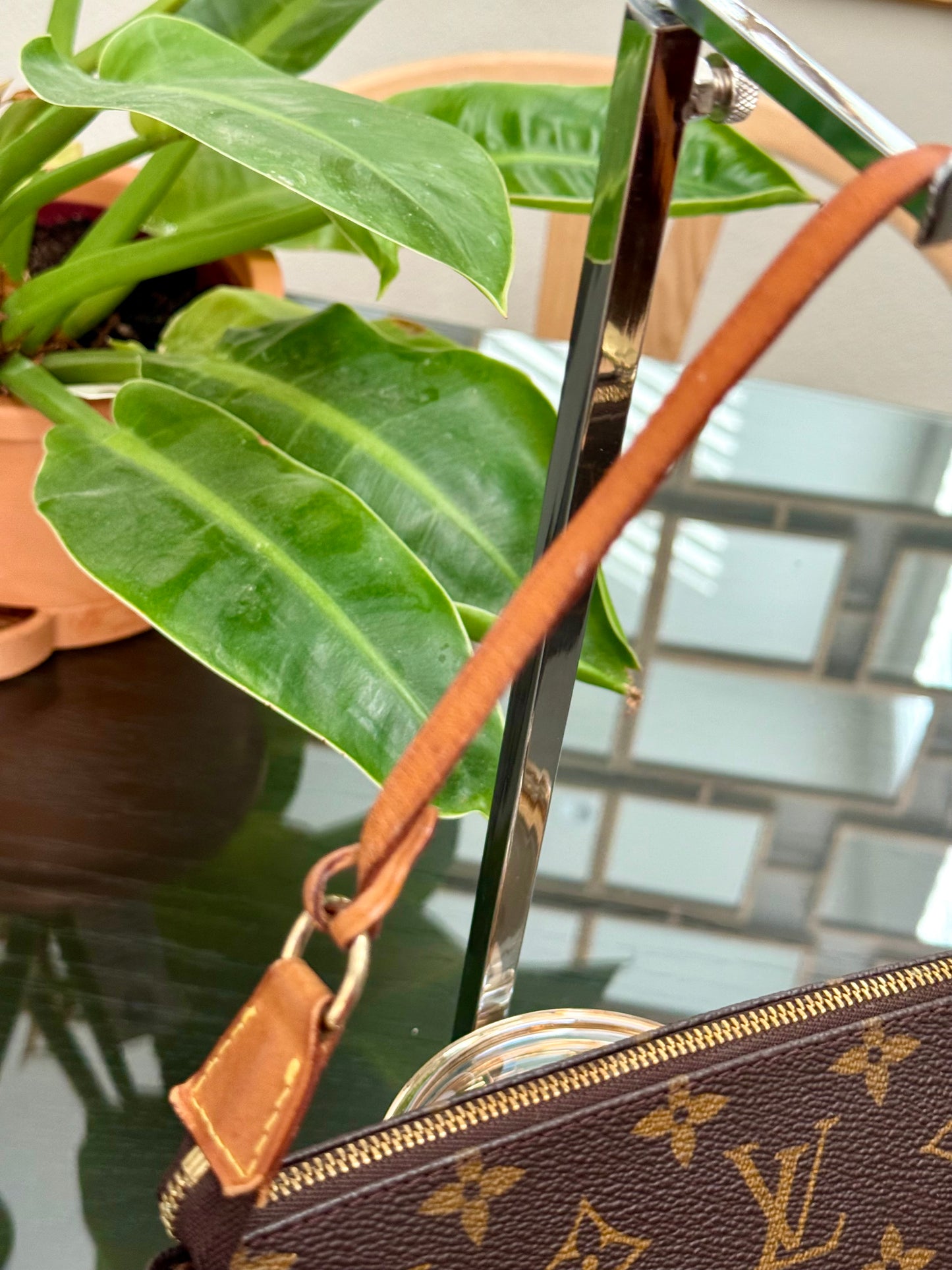 Pochette Accessories - ๐
Year: 1999