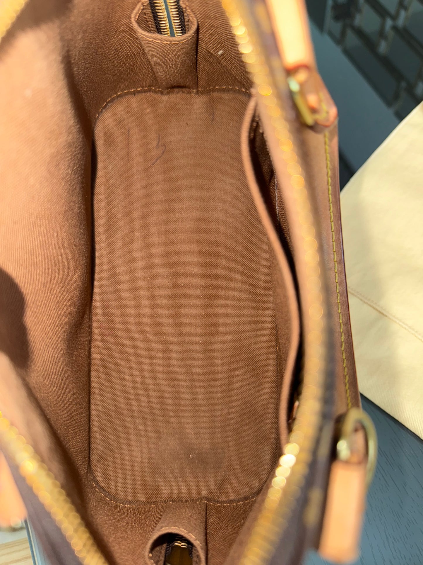 Alma BB with Box , dustbag and Insert Organizer - π
Year: 2020