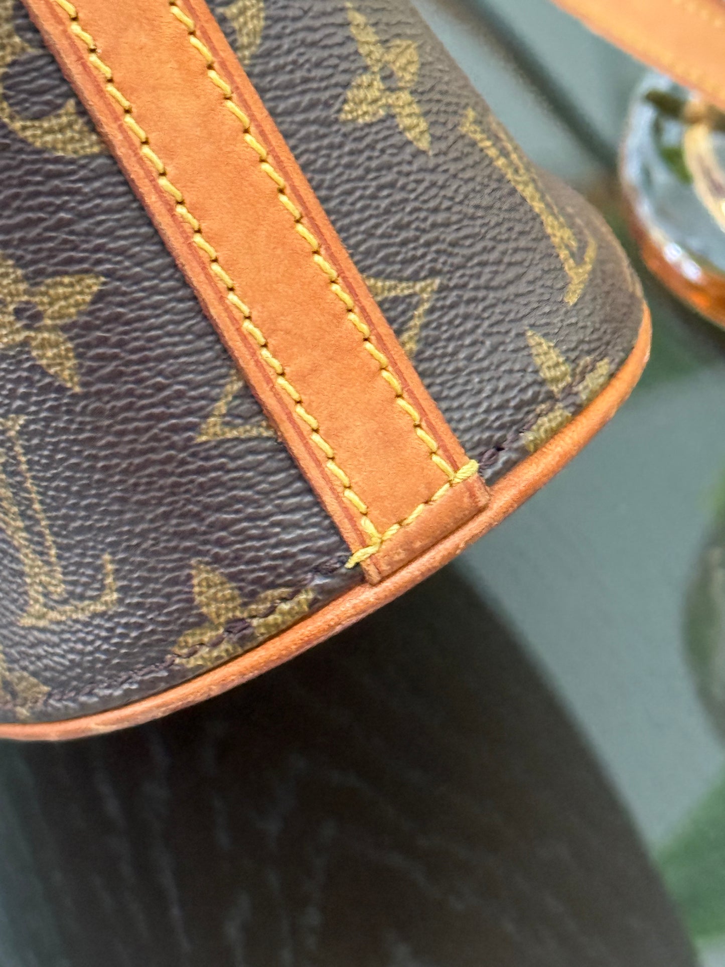 Drouot Crossbody
π
Year: 2000