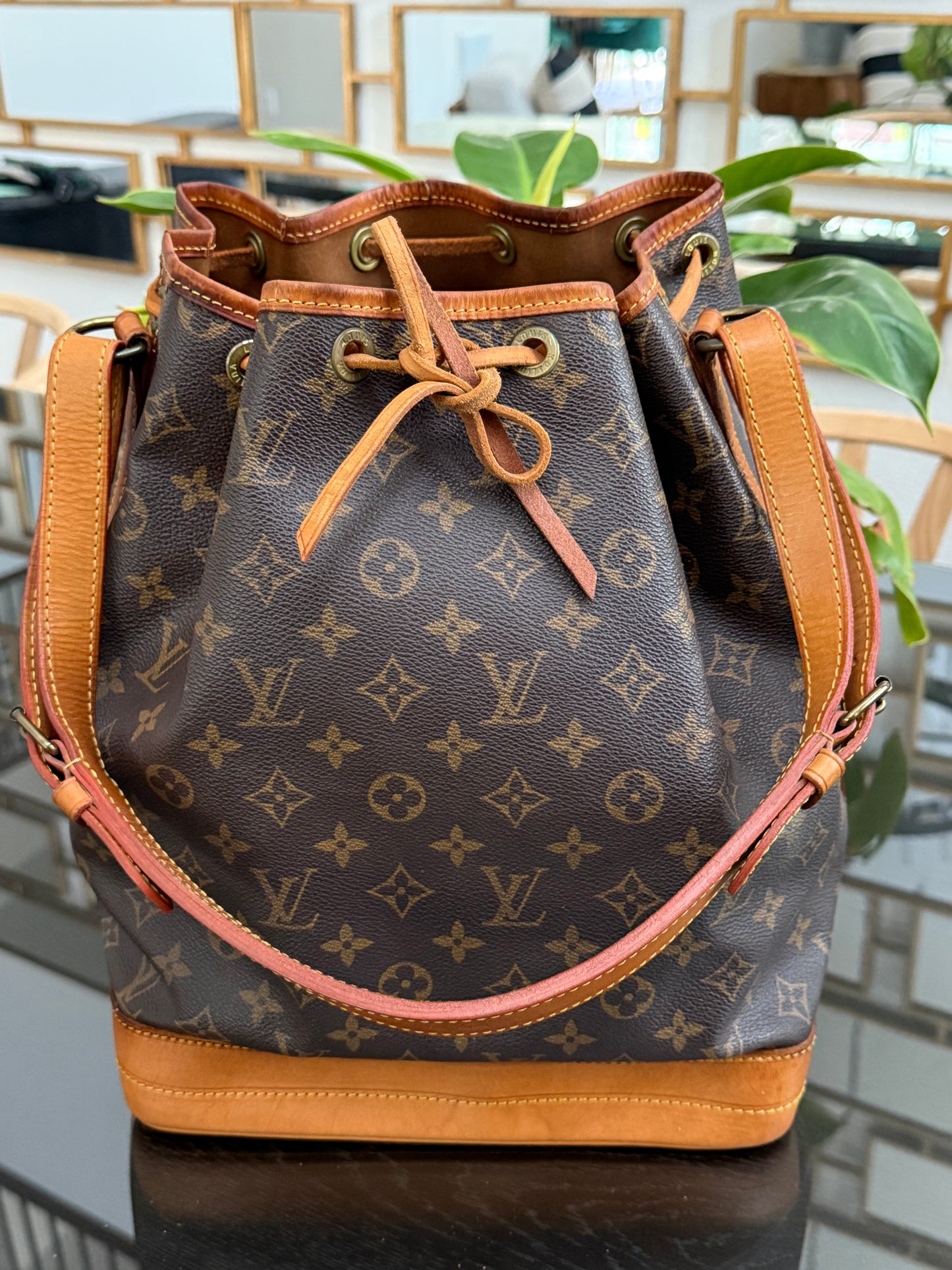 Noe GM in Monogram -๐๏ธ Year 1989