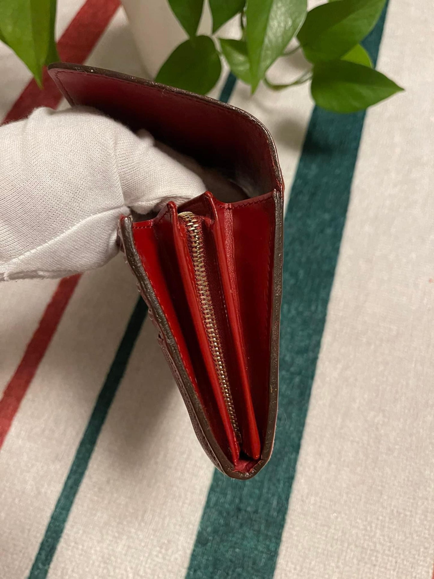 Red Suhali Leather Le Favori Wallet -YEAR 2009