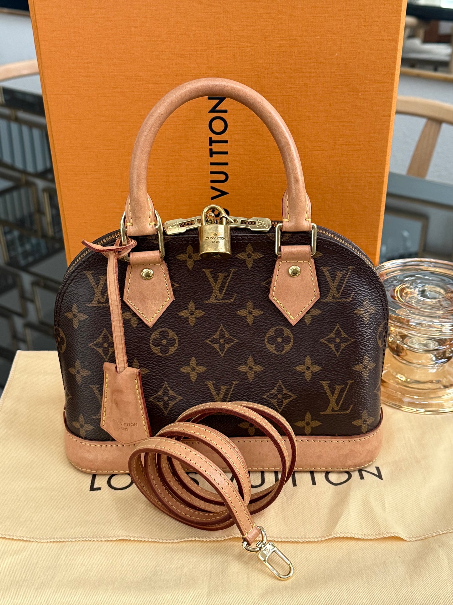 Alma BB with Box , dustbag and Insert Organizer - π
Year: 2020