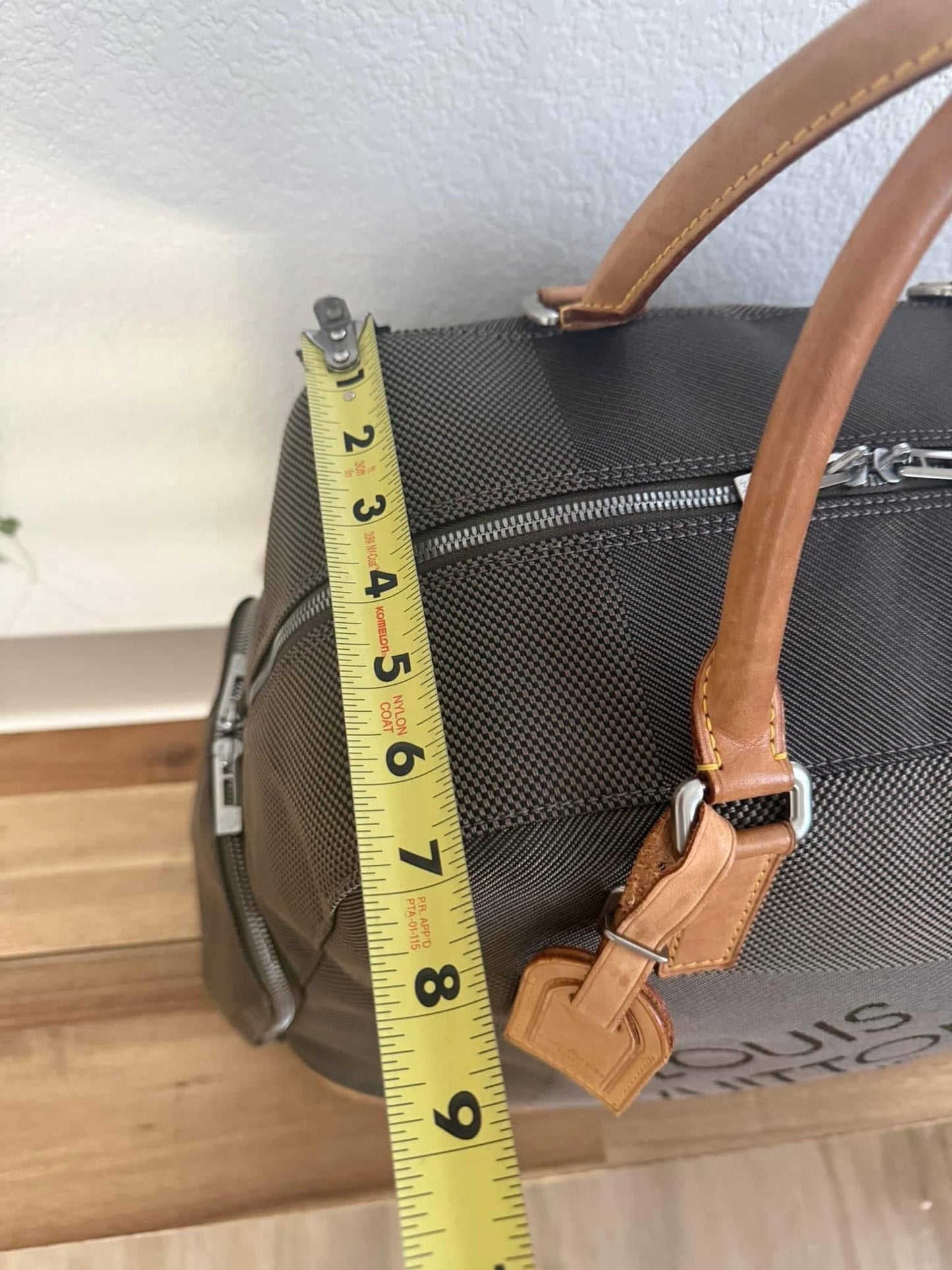 Damier Geant Aventeur Sport/Travel Bag -Year: 2004