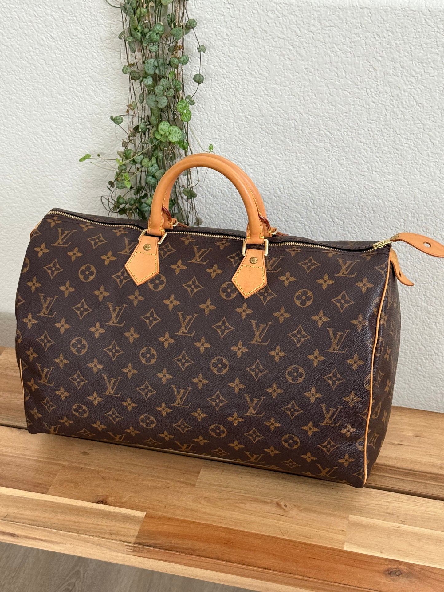 Speedy 40 - ๐
2000