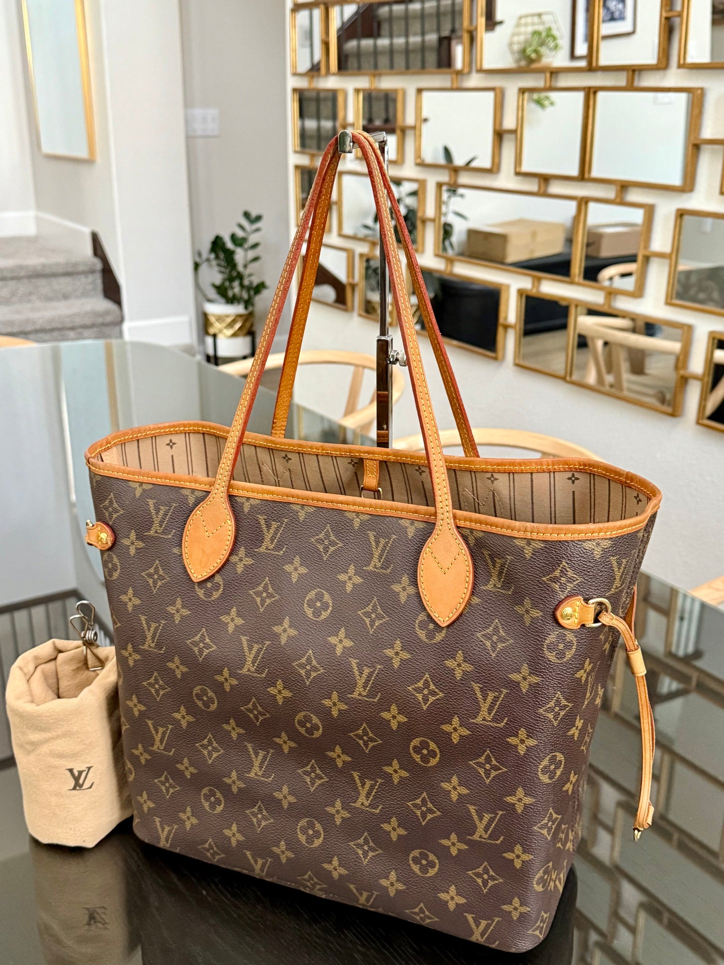 Neverfull MM with Dustbag and Insert Organizer 🗓️ Year: 2008