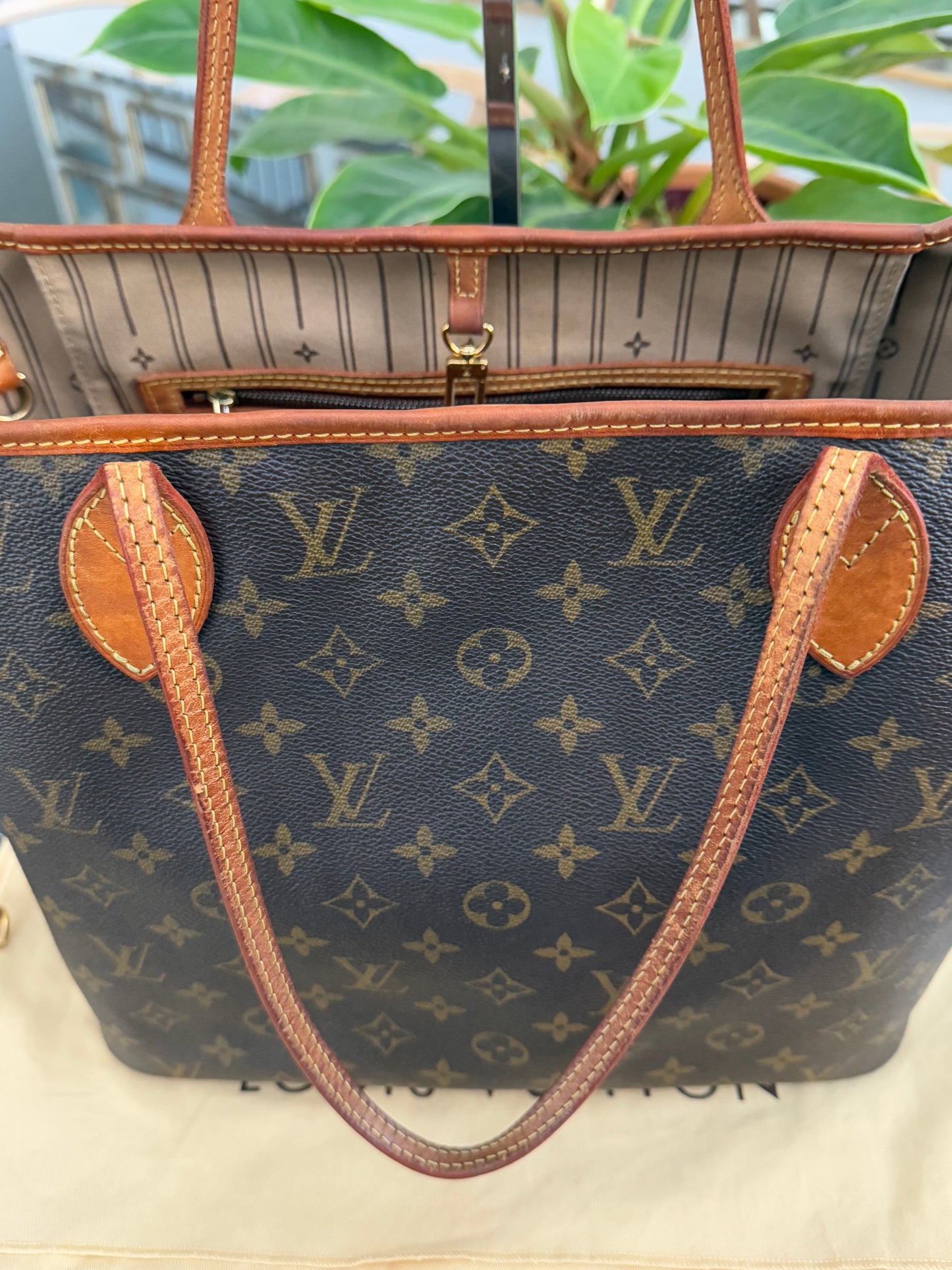 Neverfull MM with Dustbag -🗓️ Year: 2008