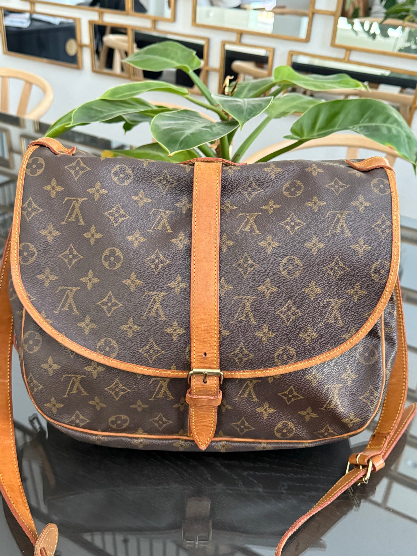Saumur 35 Crossbody -๐๏ธ Year: 1992