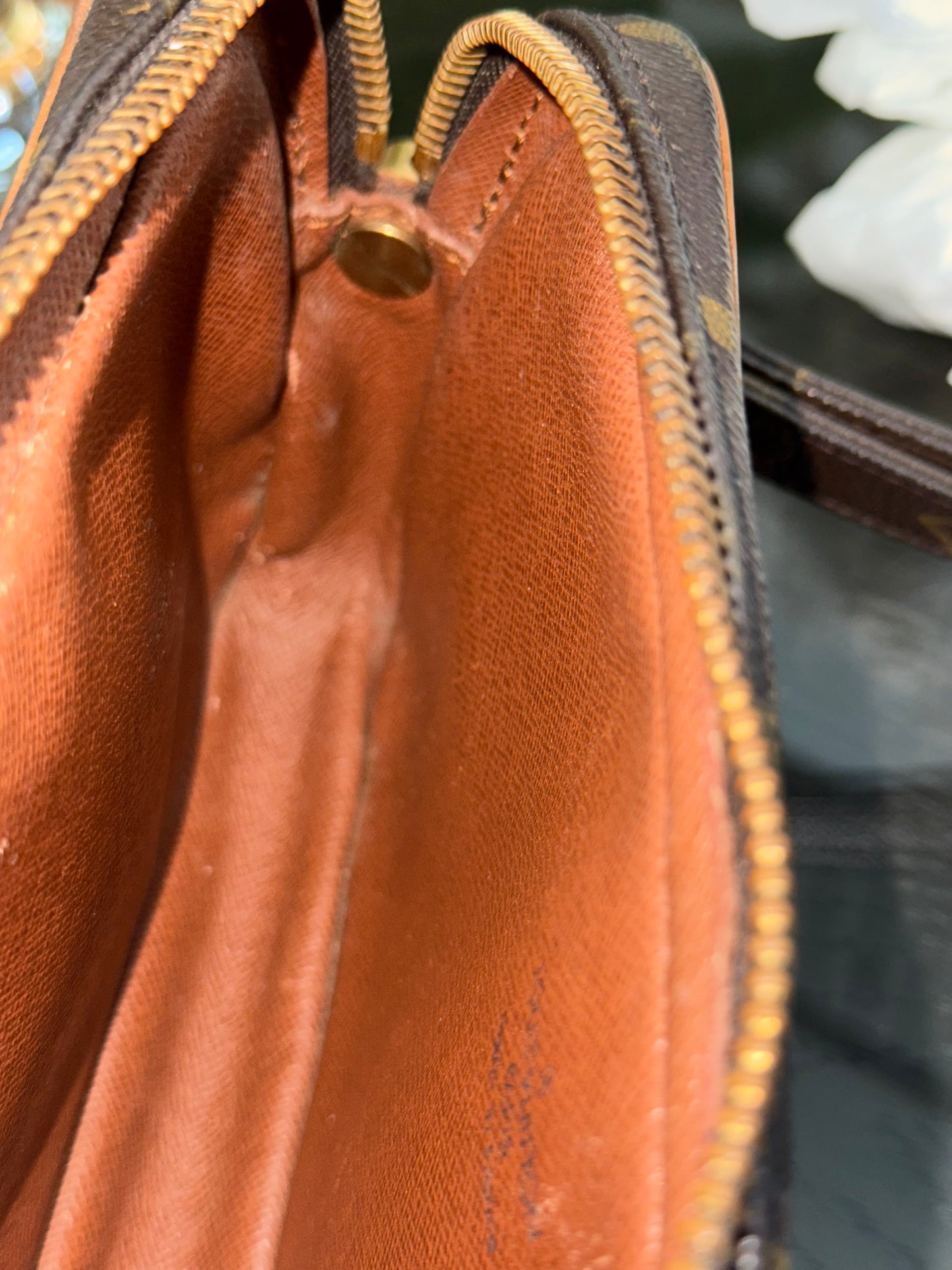 Marly Dragonne PM Clutch
๐๏ธ Year: 1992
