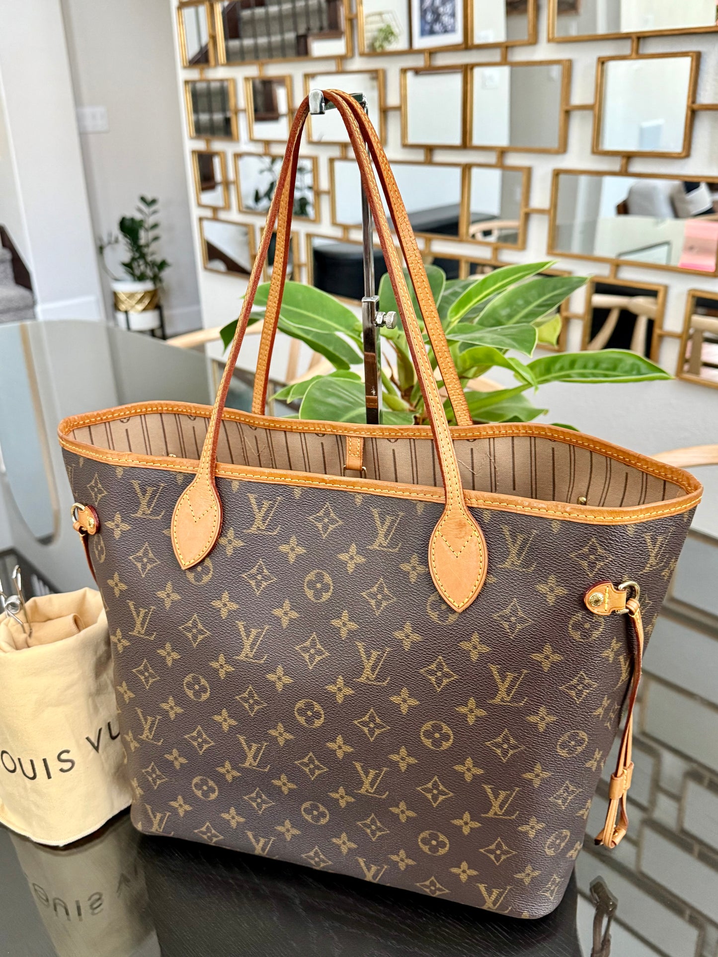 Neverfull MM with Dustbag 🗓️ Year: 2008
