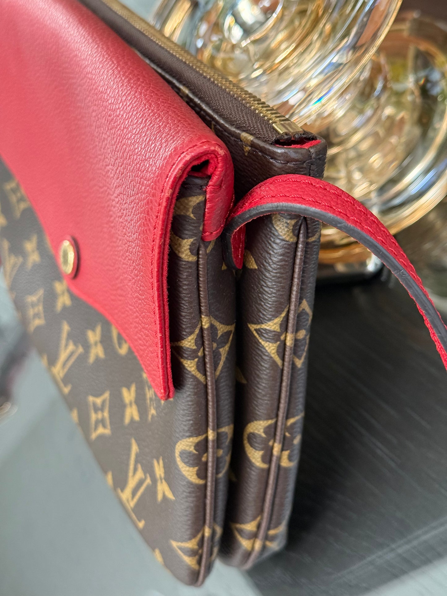 Twice Pochette in Cerise Red with Dustbag -π
Year: 2015