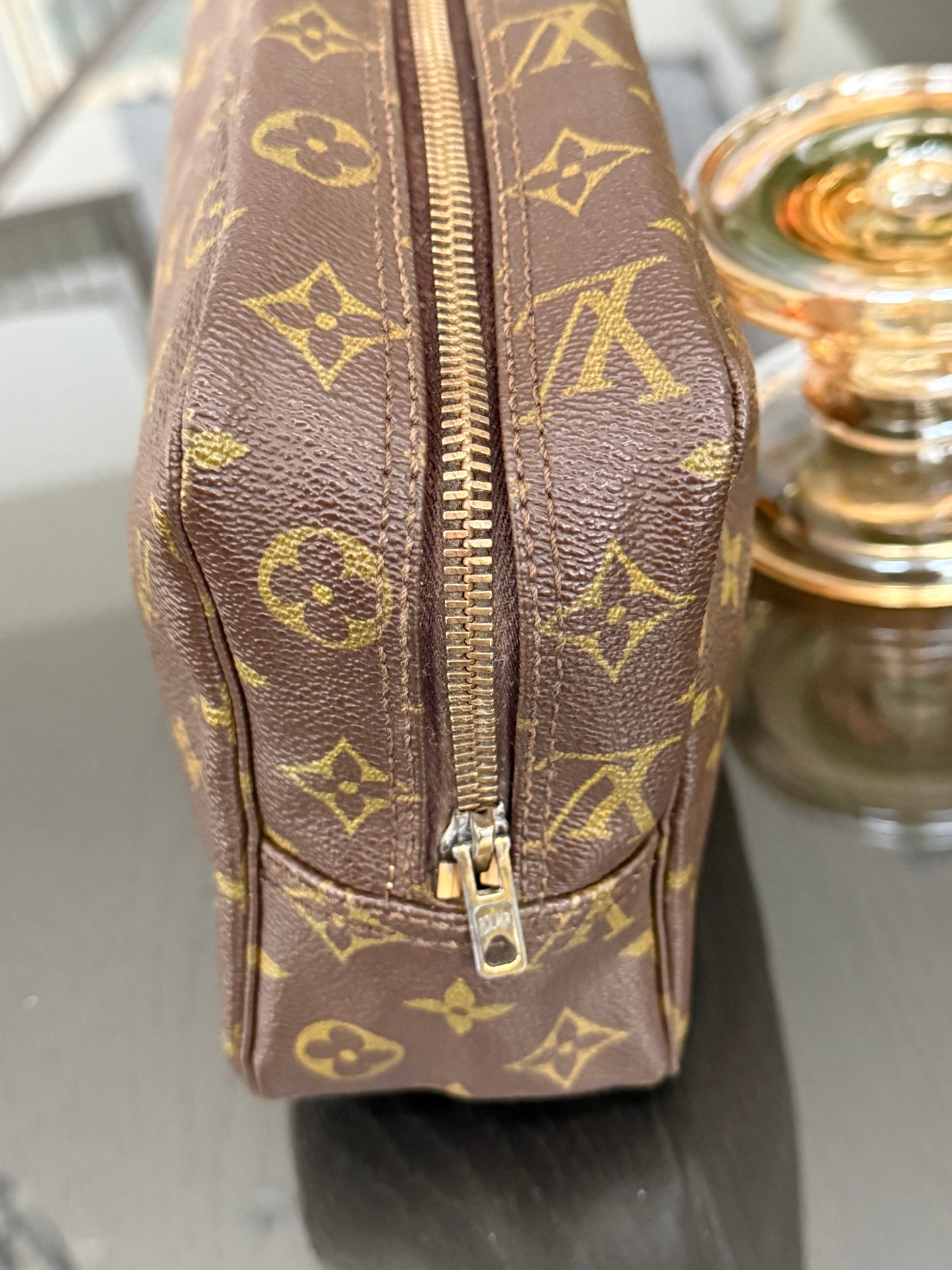 Trousse 28 -Pre Date Code
