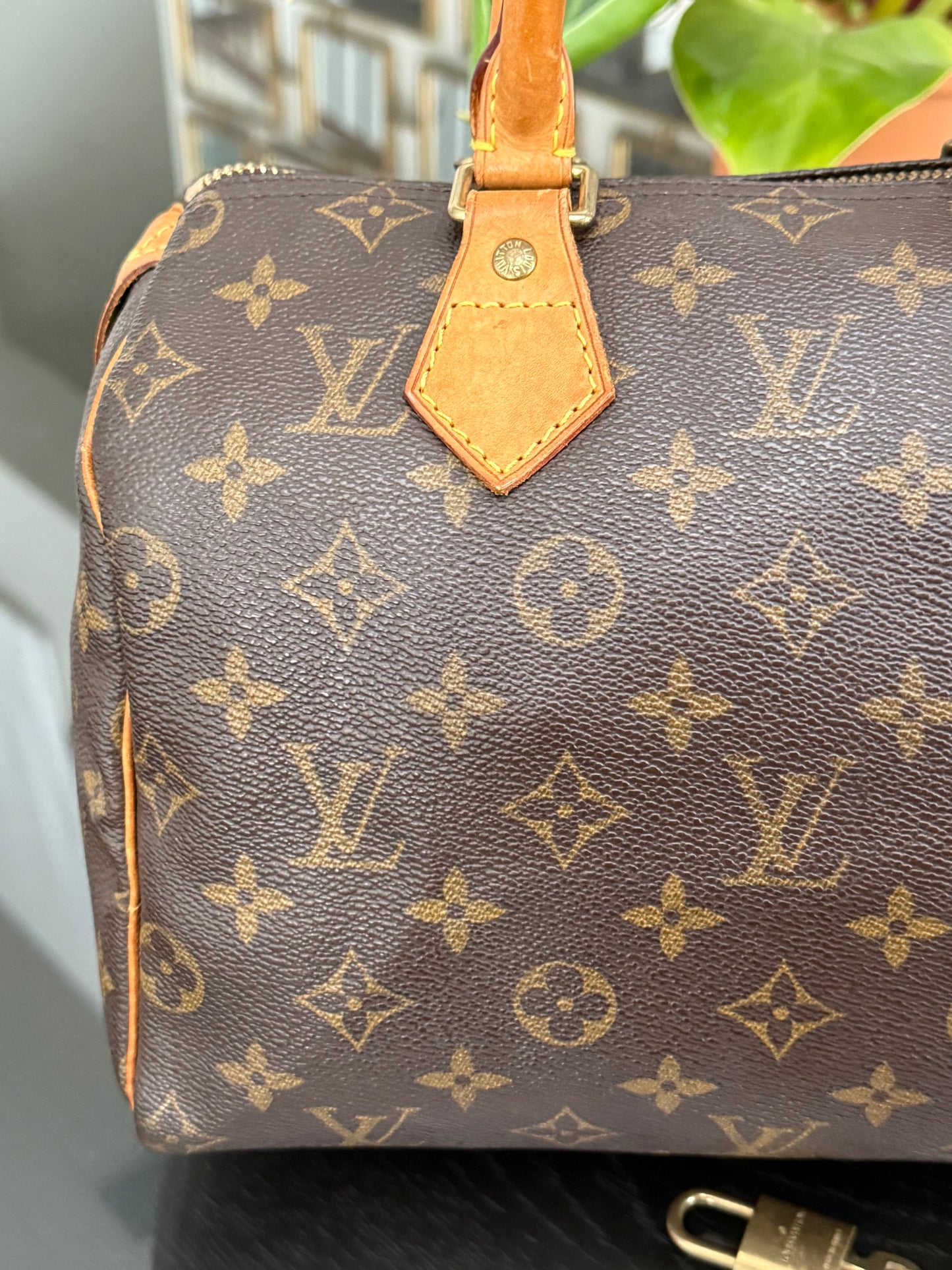 Speedy 25 with 🔐 Lock and Key 🌷Year: 2002