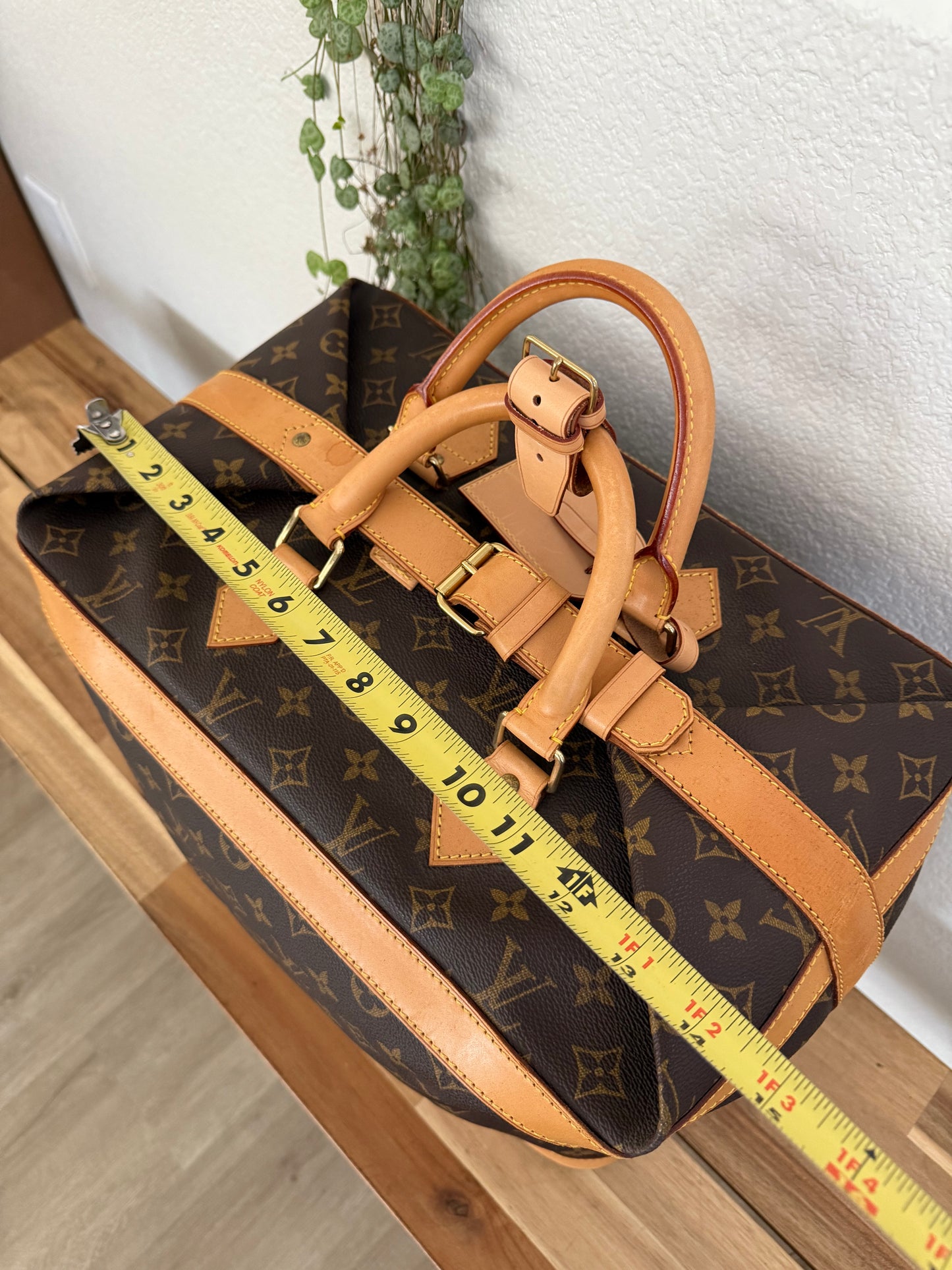 Cruiser 40 with Luggage tag and poignet ποΈ Year: 1999